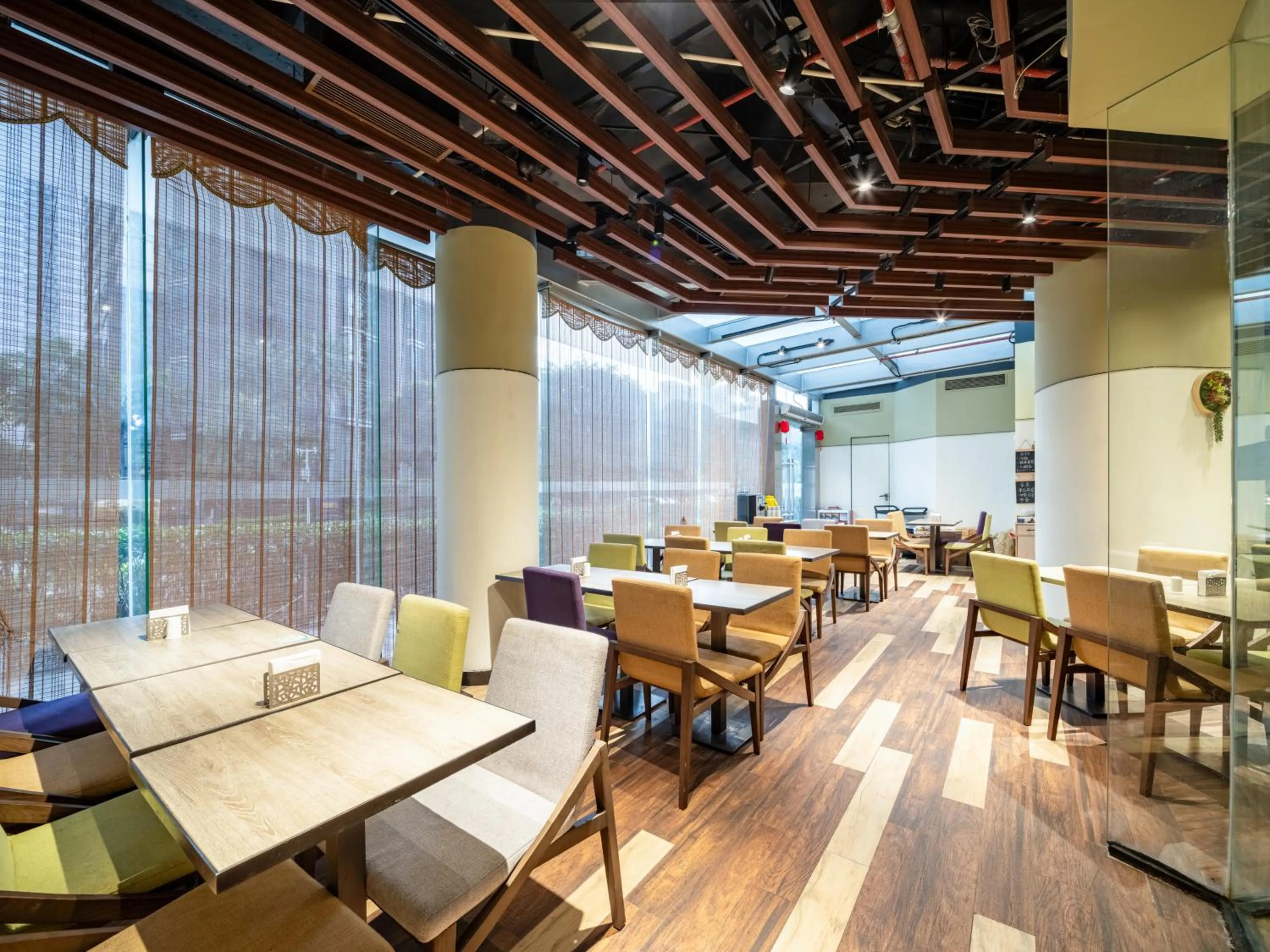 Restaurant/places to eat in The Mulian Hotel Guangzhou Zhujiang New Town-Canton Fair Free Shuttle Bus