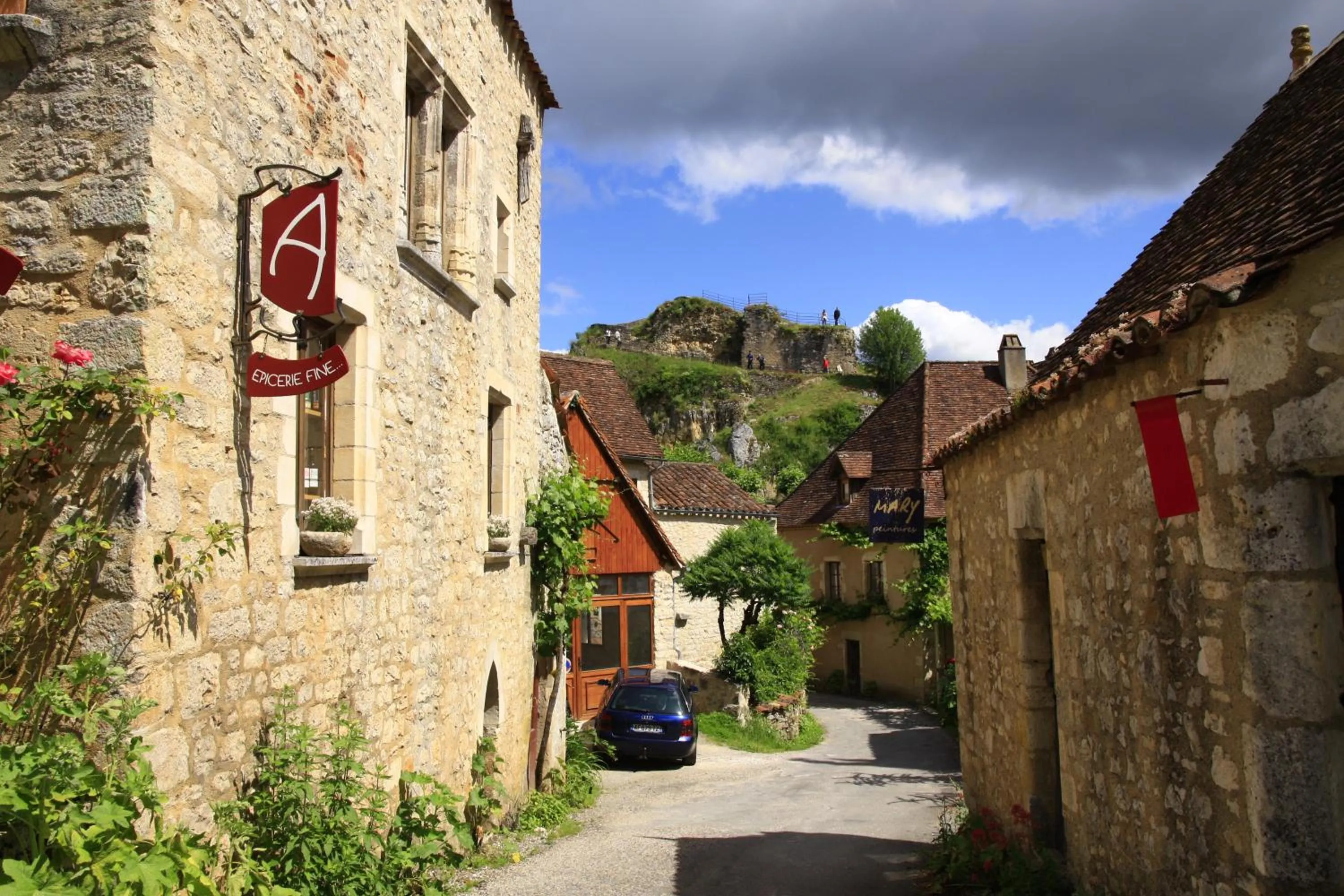 Nearby landmark in Chambres d'hôtes La Combe de Redoles