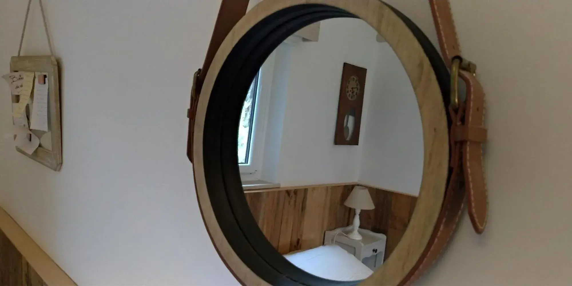 Double Room with Terrace and Kitchenette in Chambres d'hôtes La Combe de Redoles Double Room with Terrace and Kitchenette in Chambres d'hôtes La Combe de Redoles