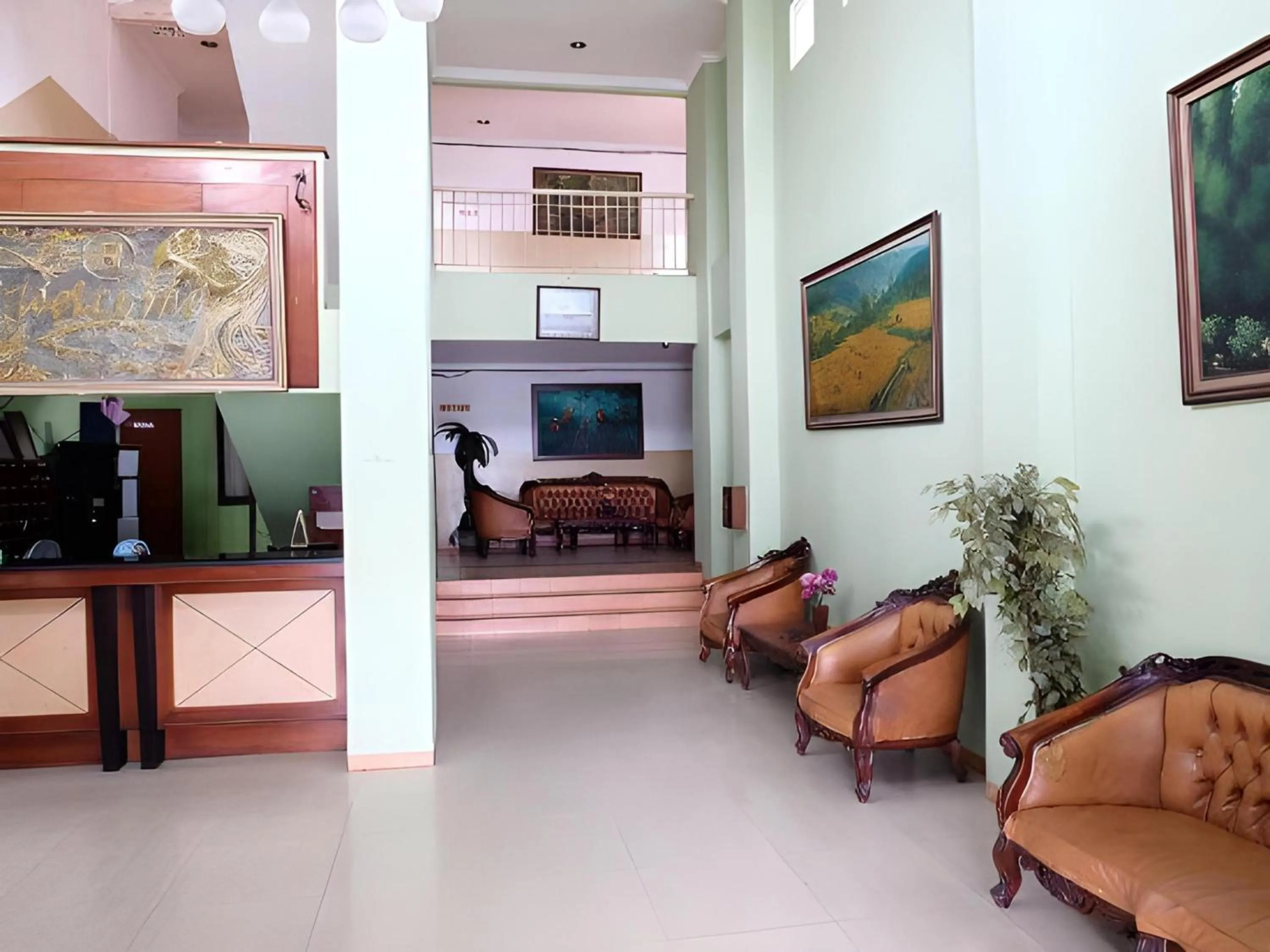 Lobby or reception in Super OYO Townhouse OAK Hotel Fiducia Serpong