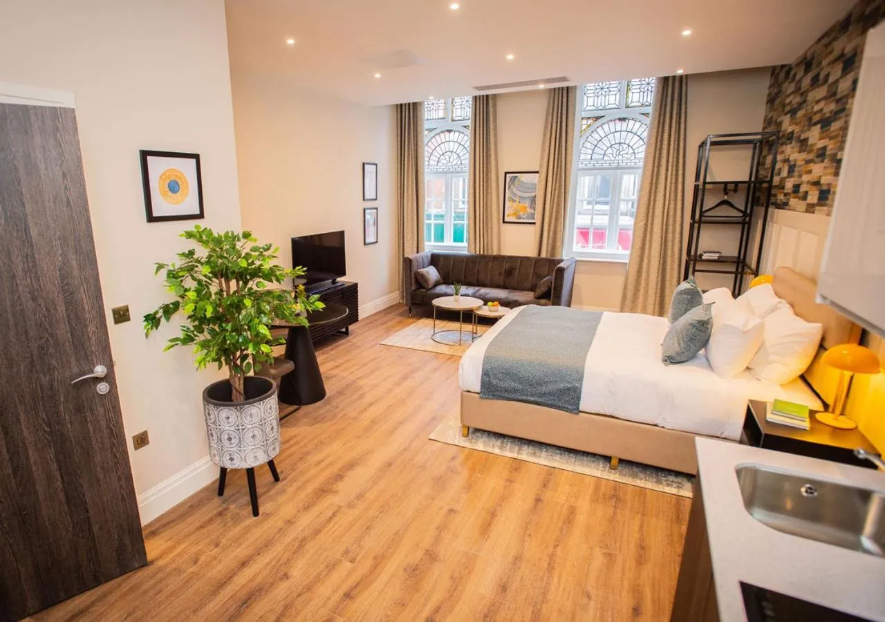 Bedroom, Bed in The Gresham Aparthotel