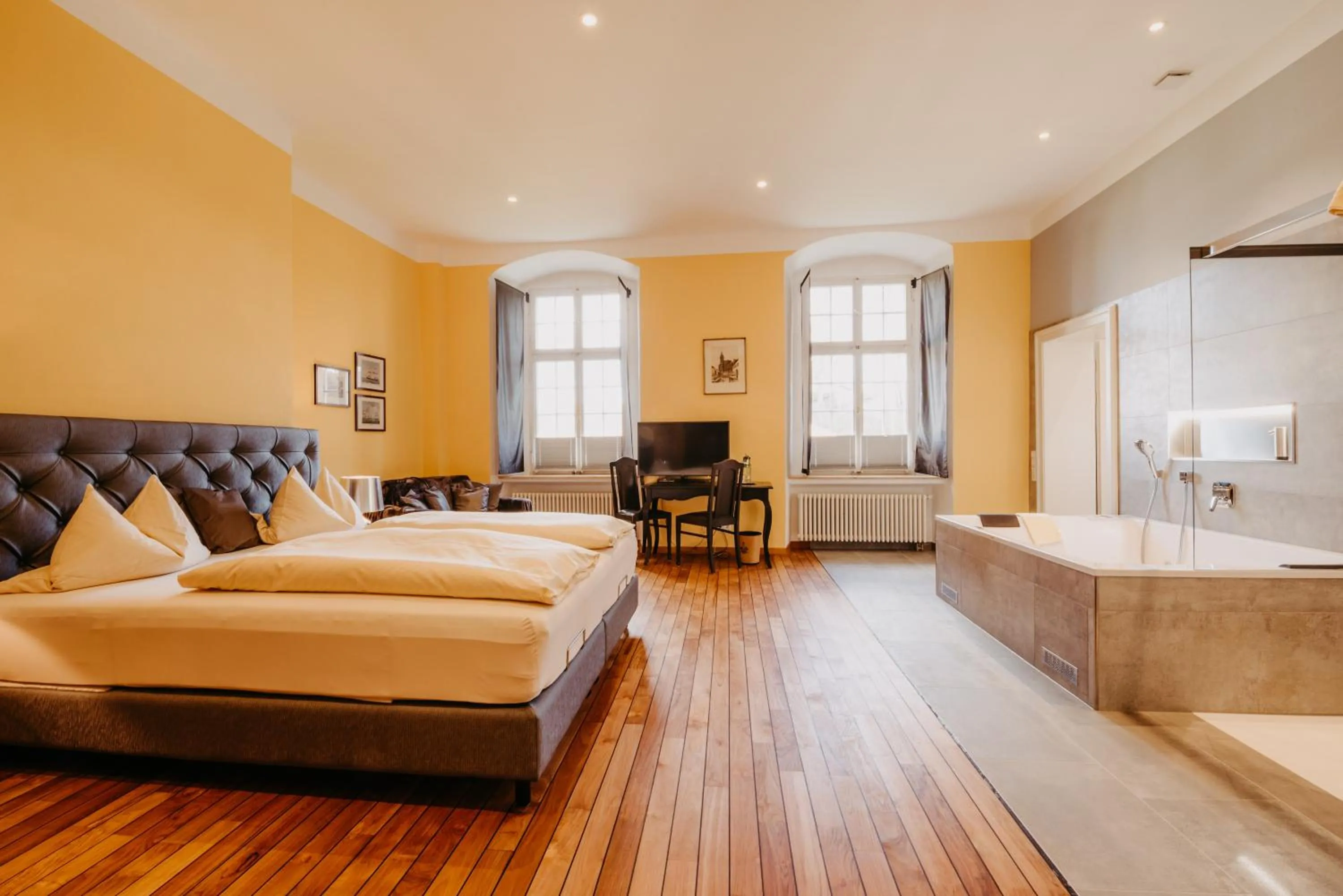 Bed in Hotel Schloß Gehrden