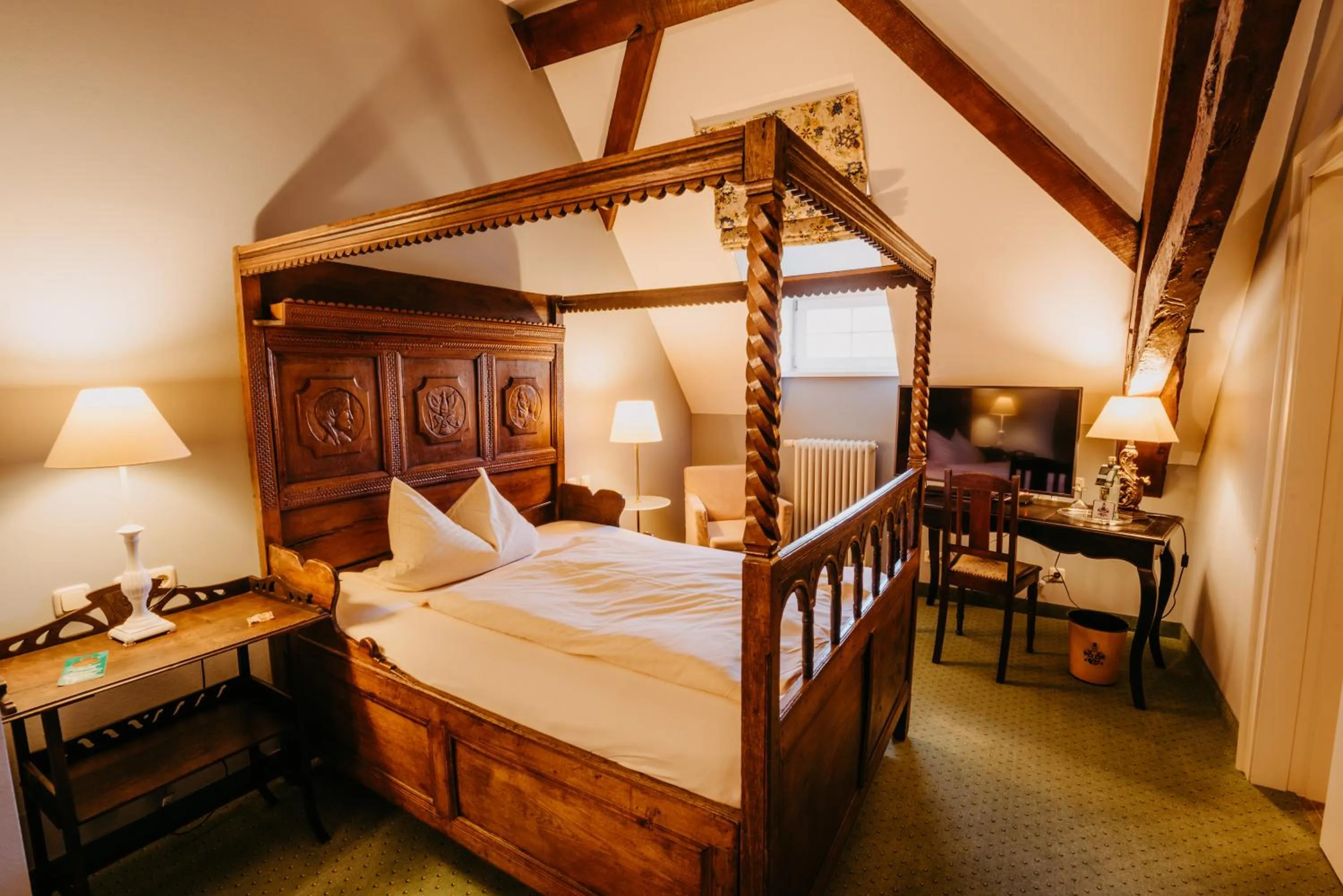 Bed in Hotel Schloß Gehrden