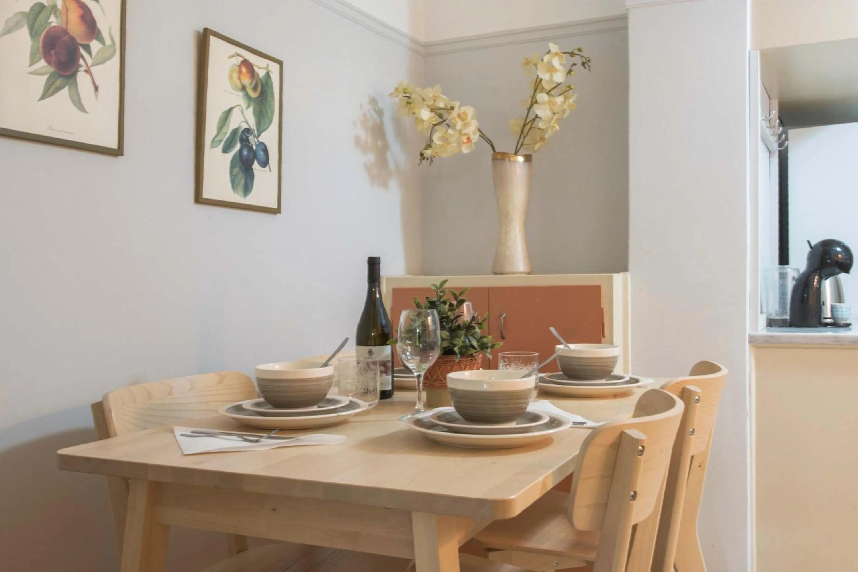 Stylish apt in the Historic heart of the city