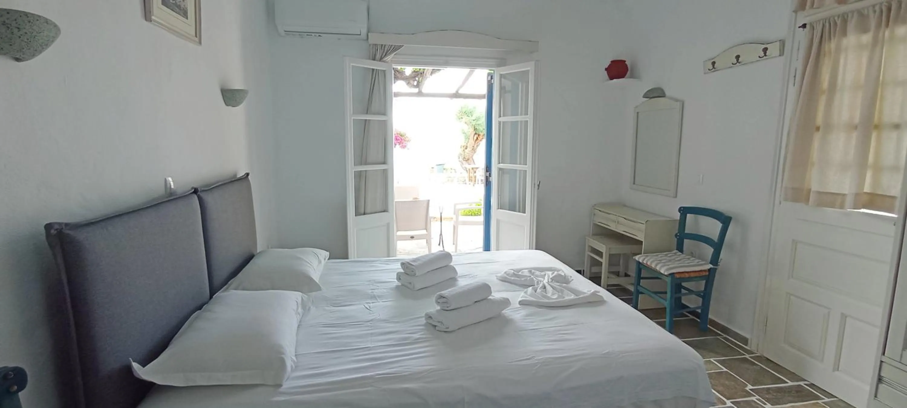 Bedroom, Bed in Lodge Narlis