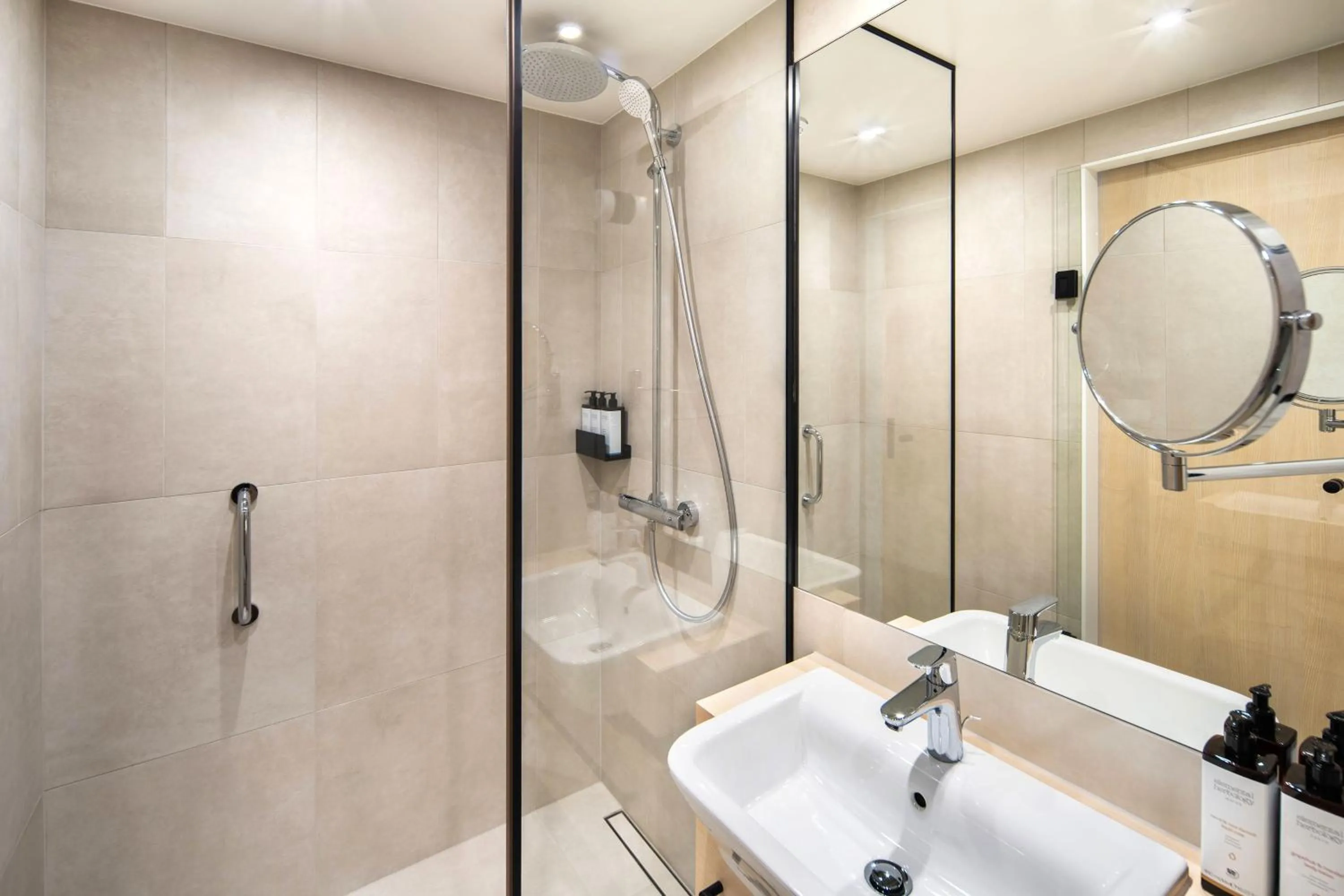 Bathroom in Mercure Katowice Centrum