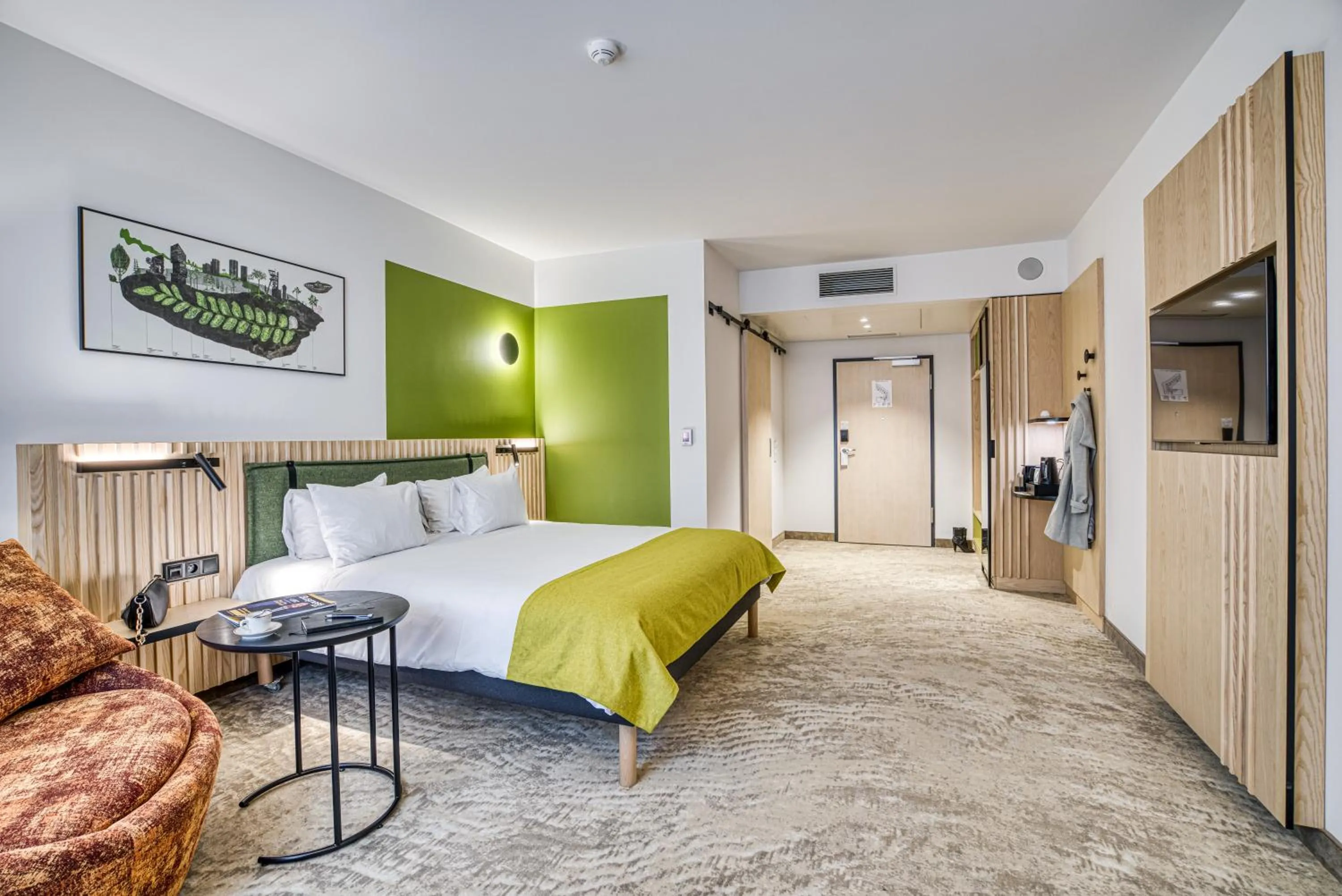 Photo of the whole room, Bed in Mercure Katowice Centrum