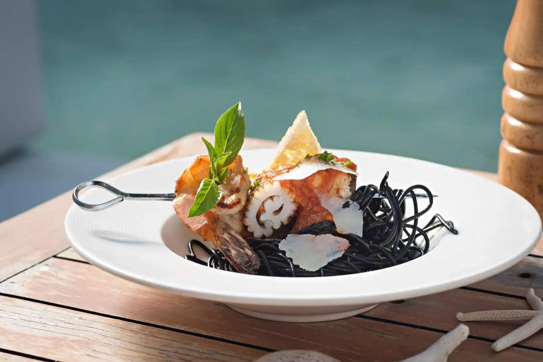 Food in Beach Club by Haadtien Food in Beach Club by Haadtien