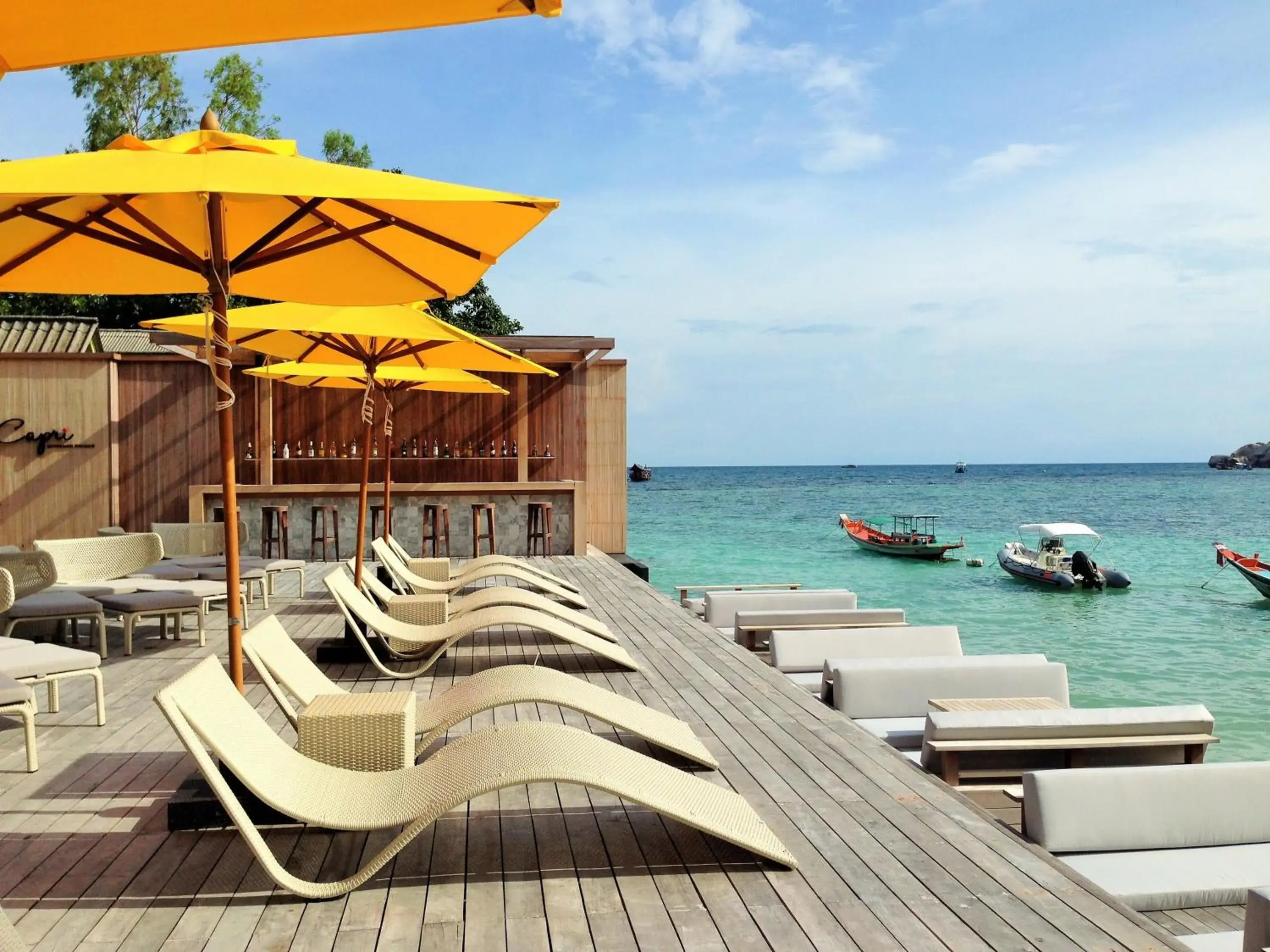 Sea view in Beach Club by Haadtien Sea view in Beach Club by Haadtien