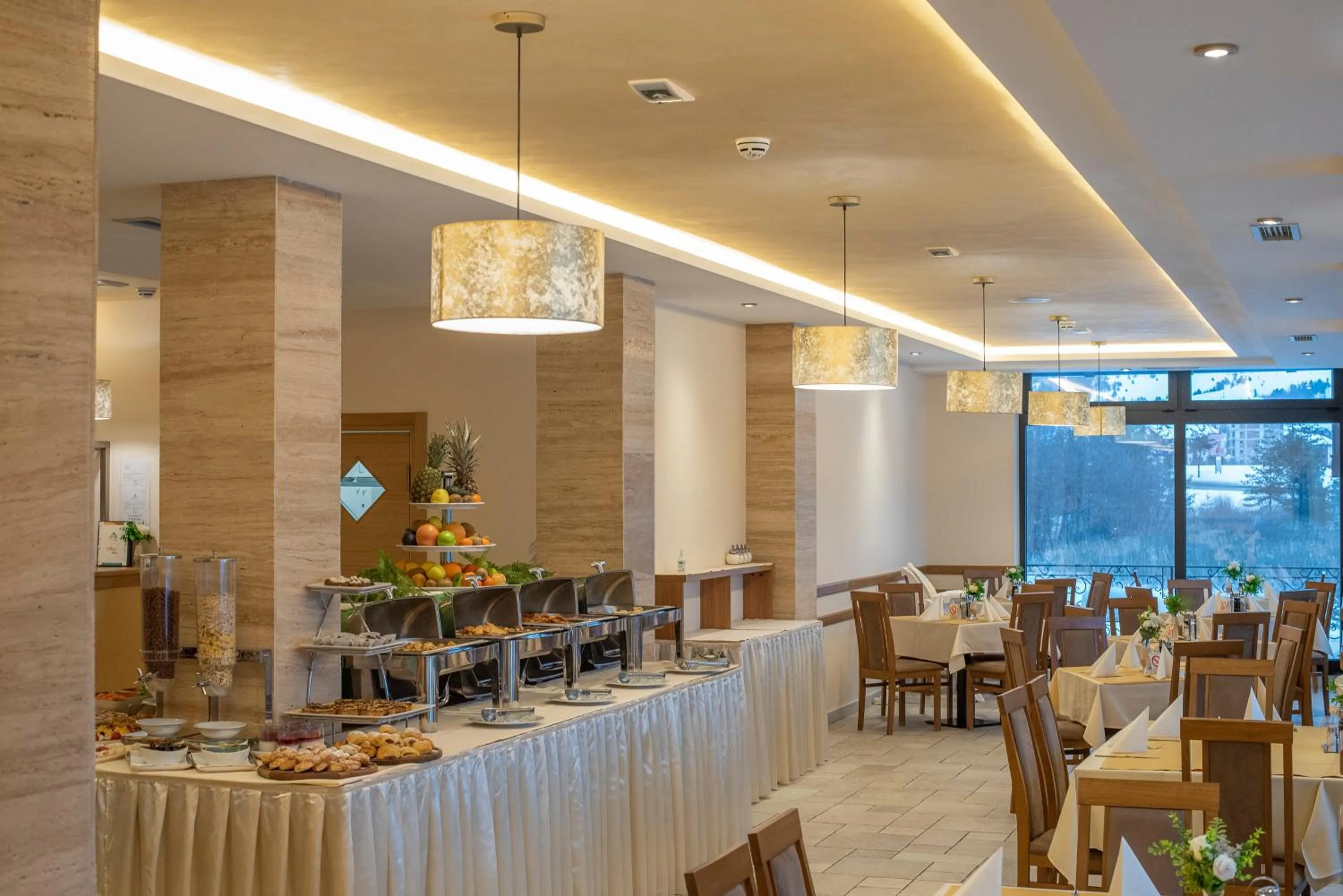 Restaurant/places to eat in Hotel Agape