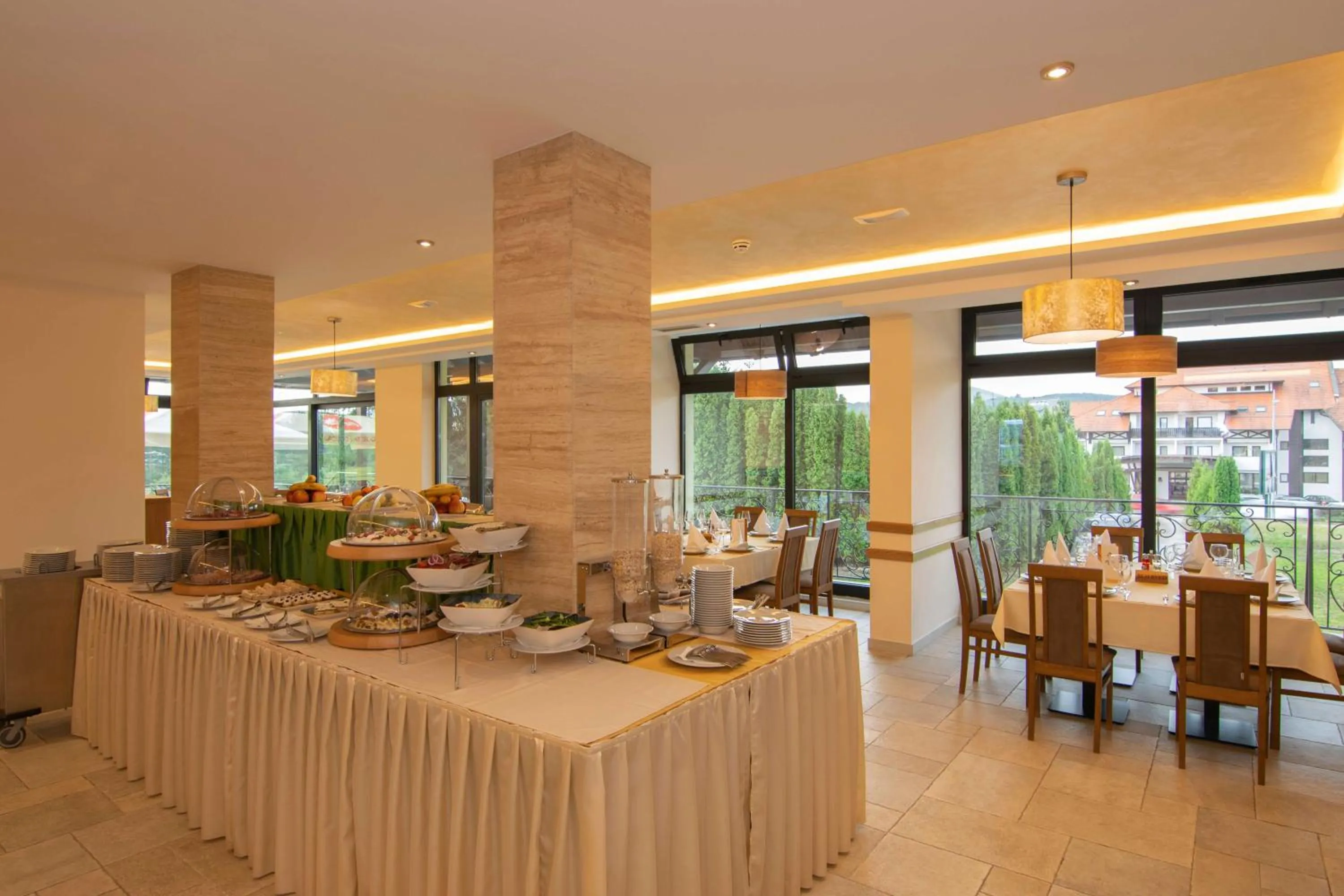 Restaurant/places to eat in Hotel Agape