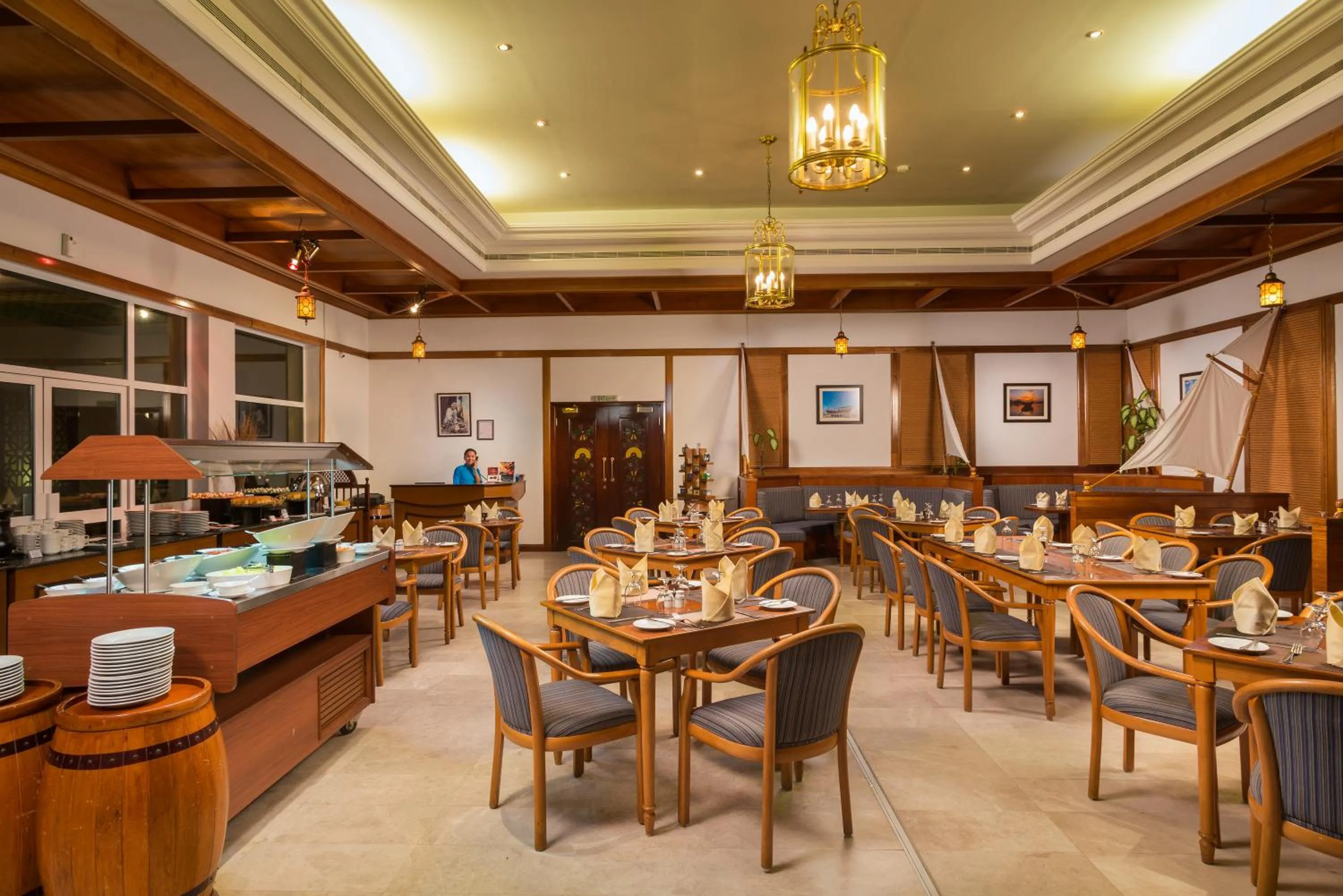 Restaurant/places to eat in Best Western Sur