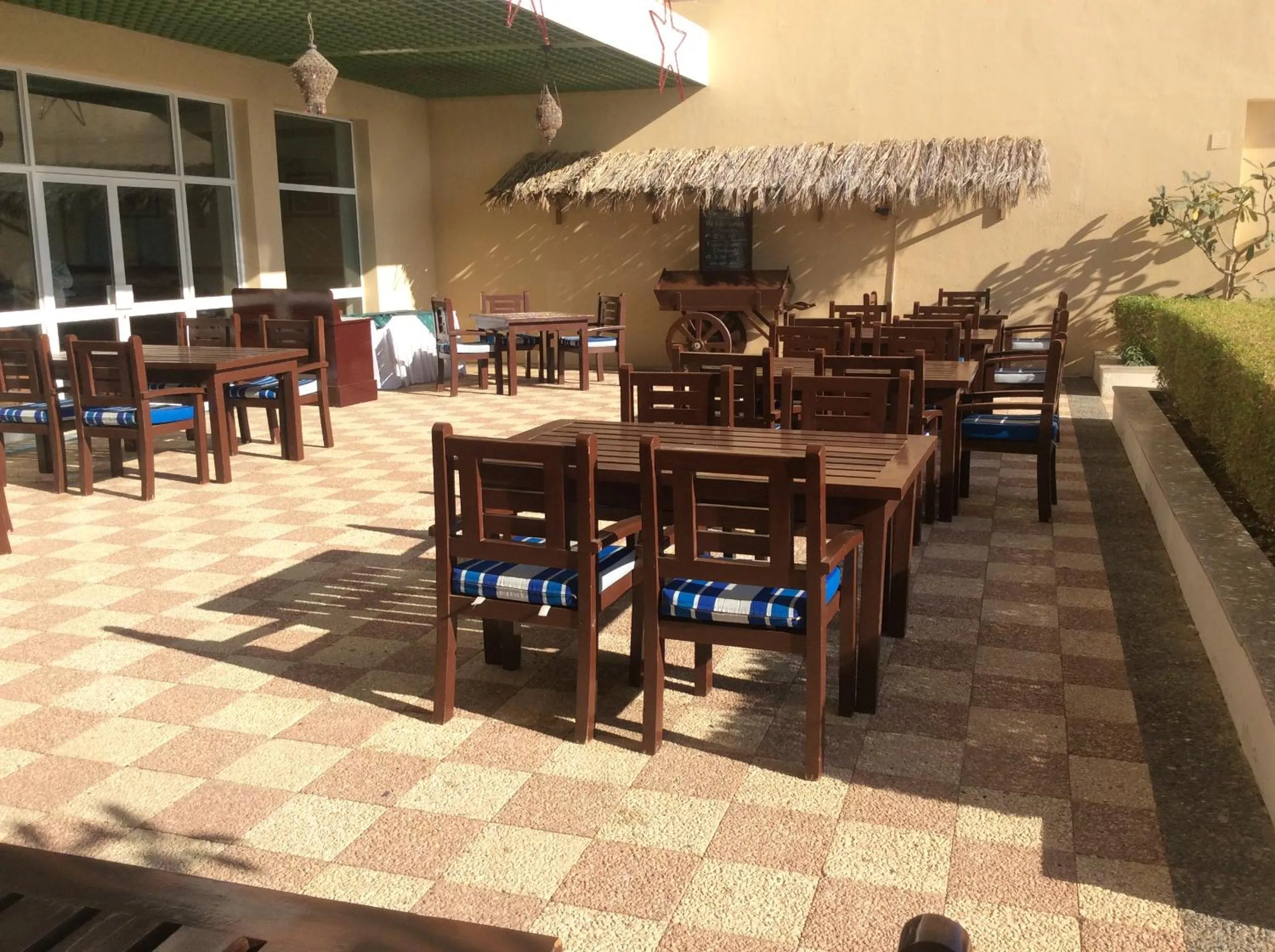 Patio in Best Western Sur