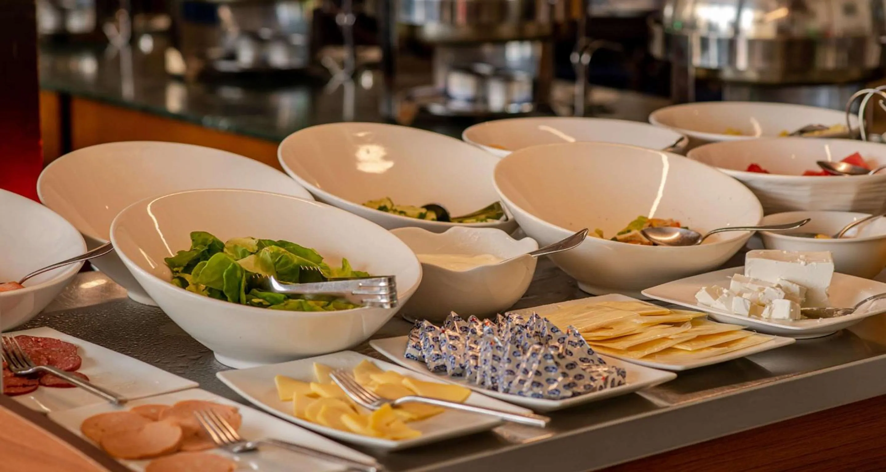 Restaurant/places to eat in Best Western Sur