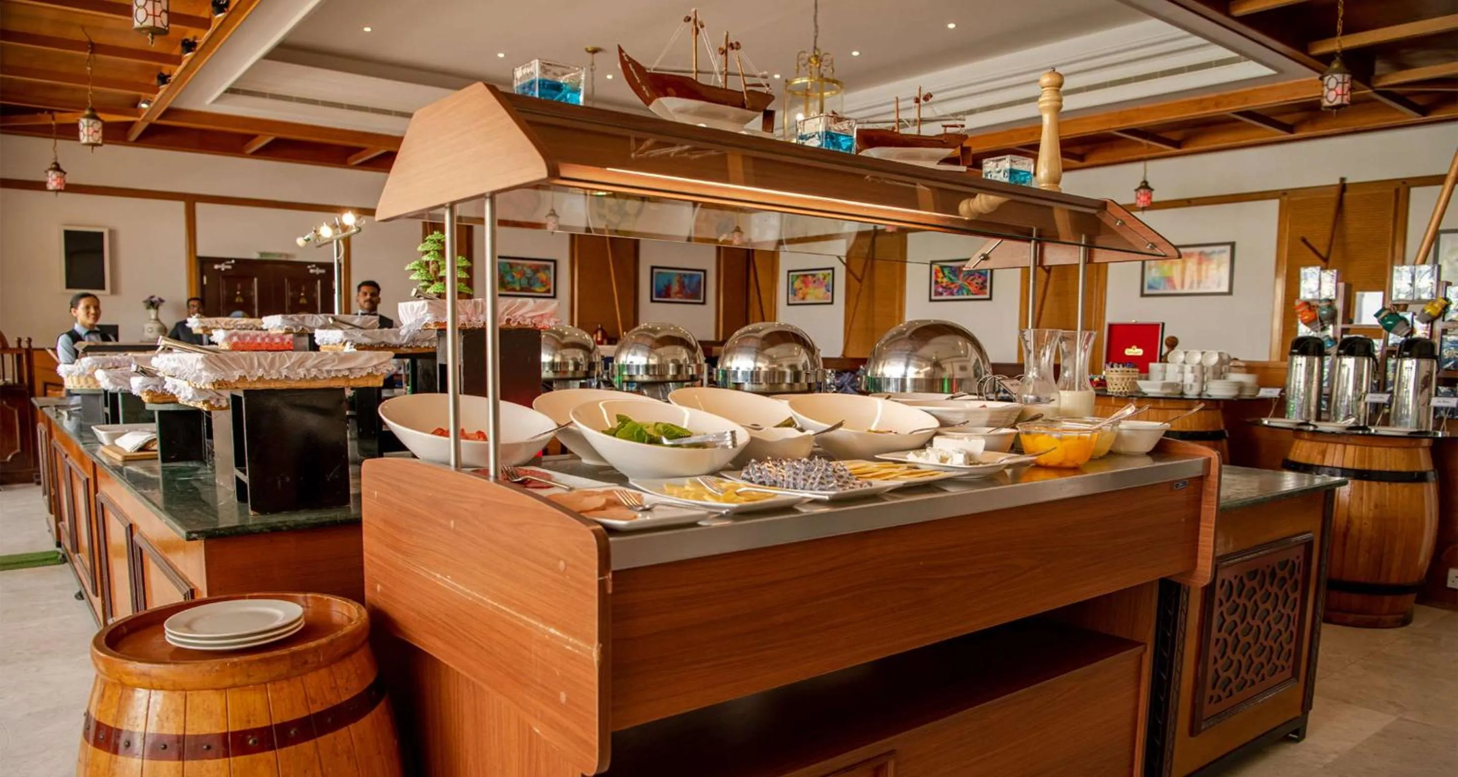 Restaurant/places to eat in Best Western Sur