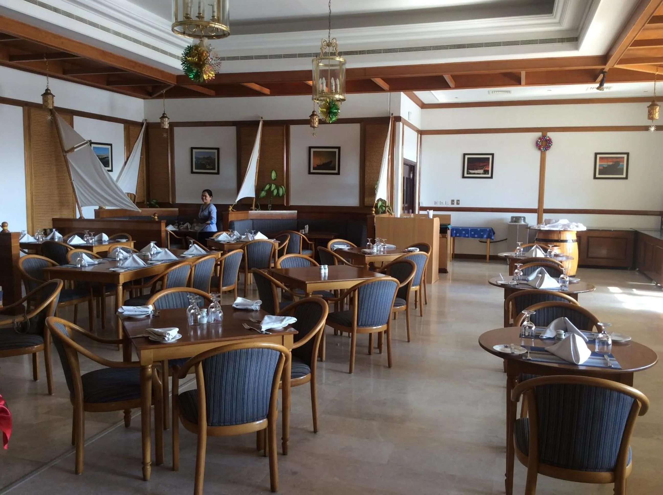 Restaurant/places to eat in Best Western Sur