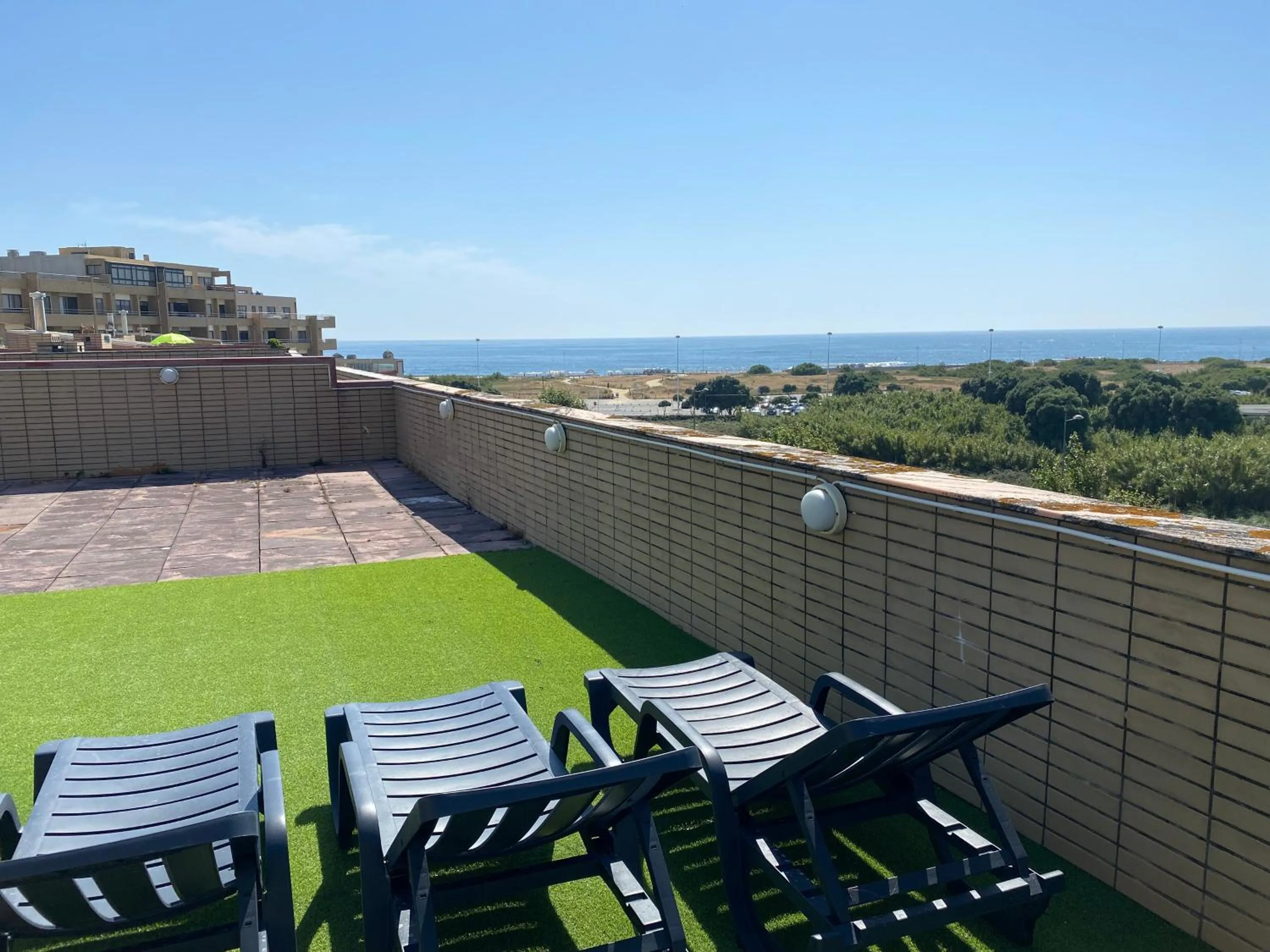 Beach Front with Rooftop