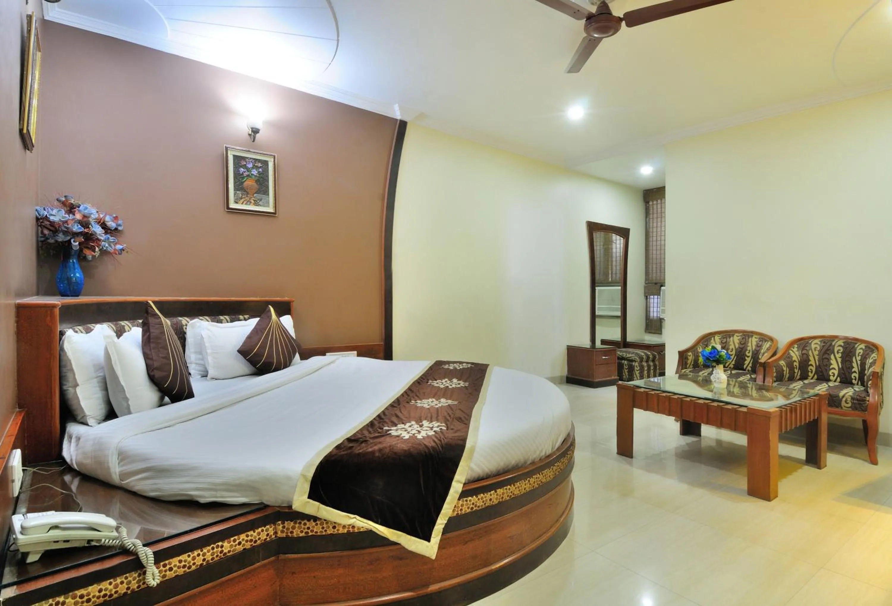 Photo of the whole room in Hotel Maharaja Residency