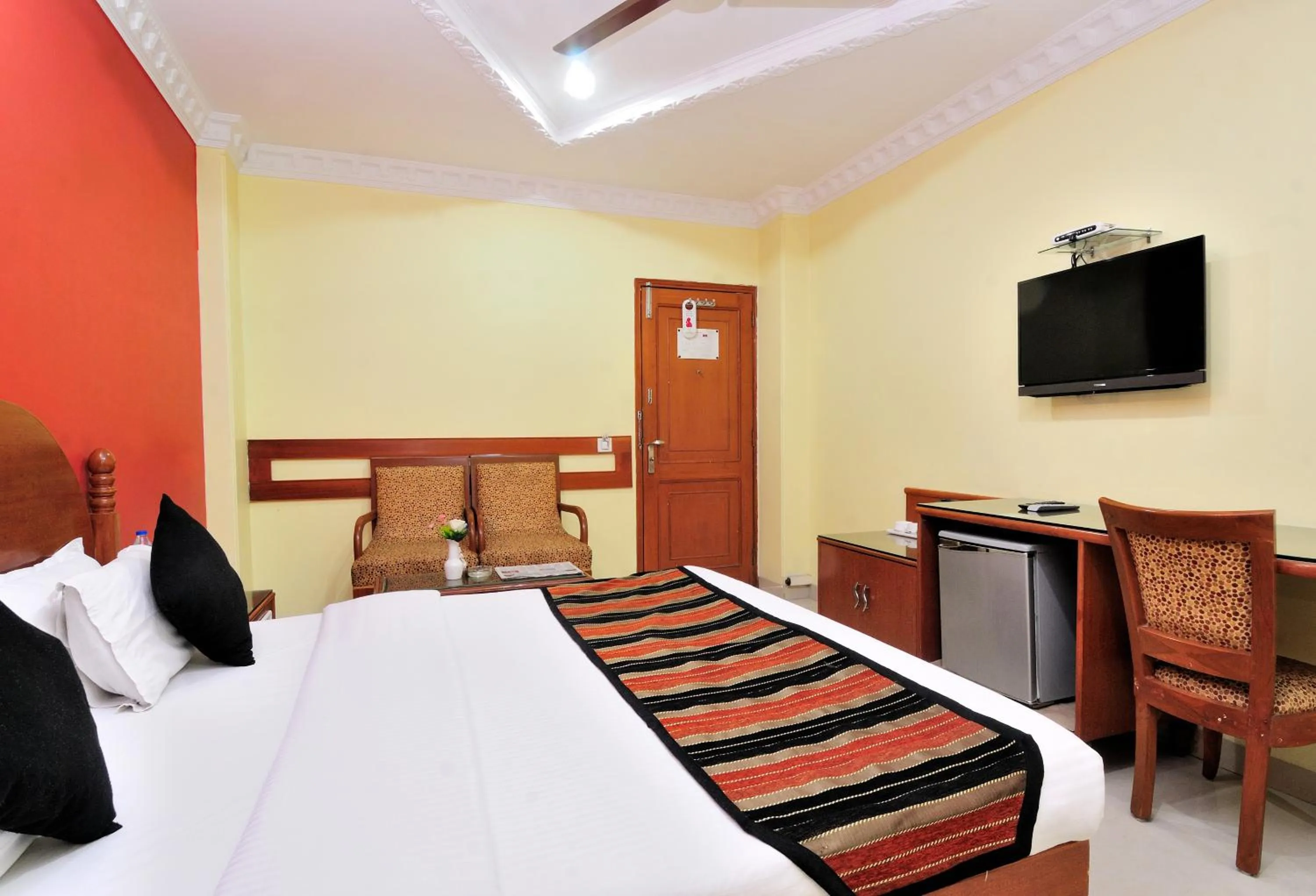Bedroom in Hotel Maharaja Residency