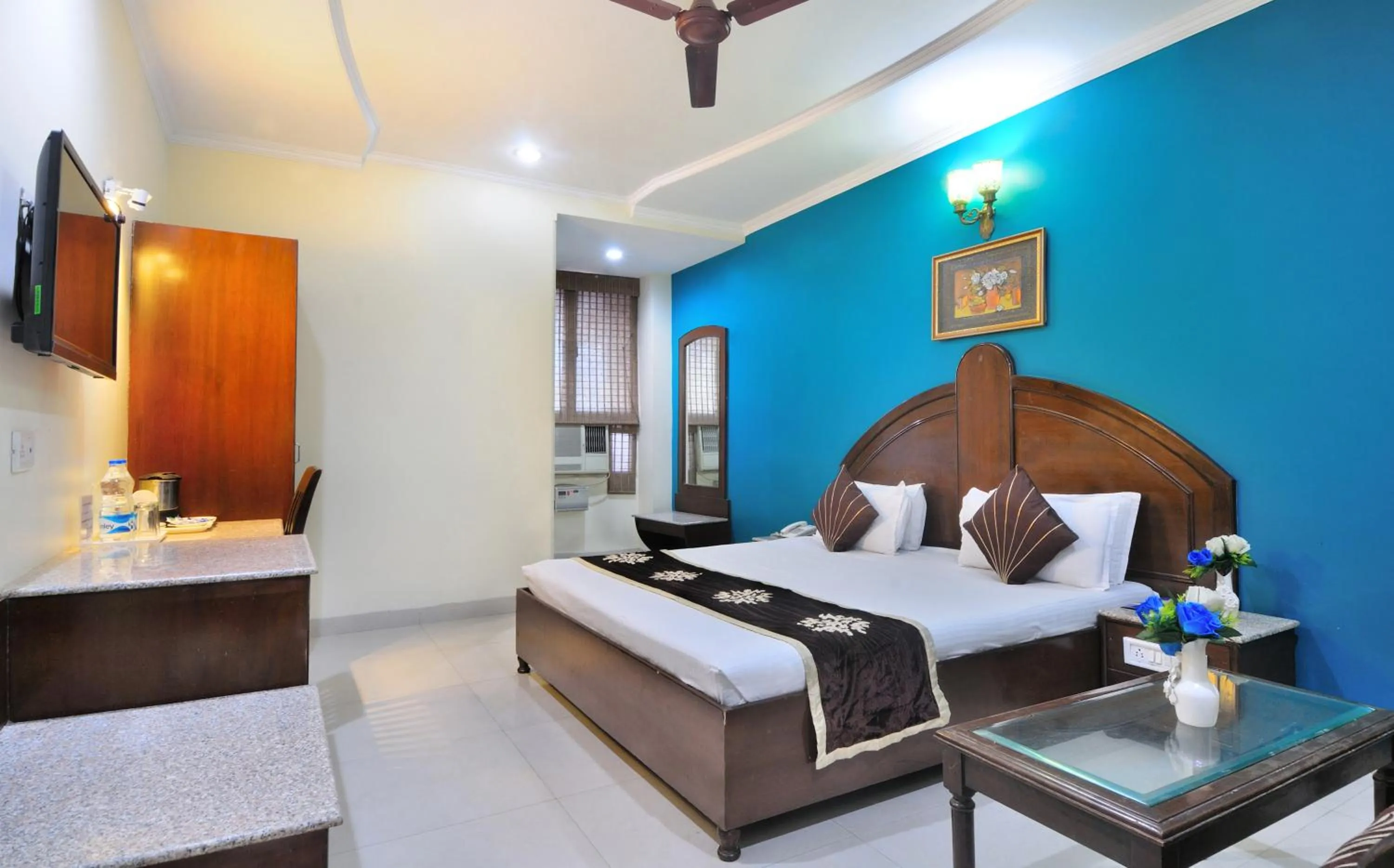 Bed in Hotel Maharaja Residency