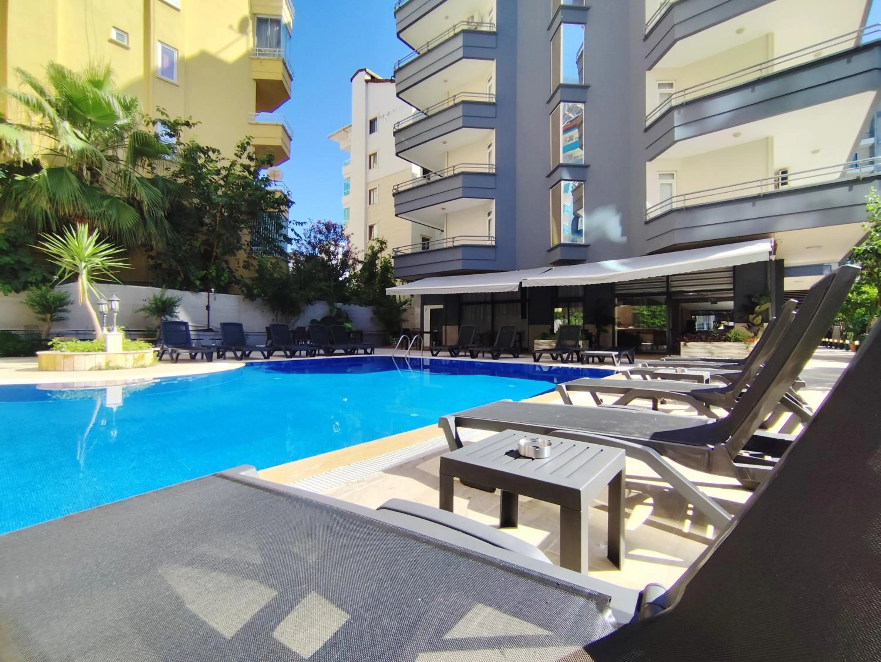 Property building in Sav-ir Suit Otel