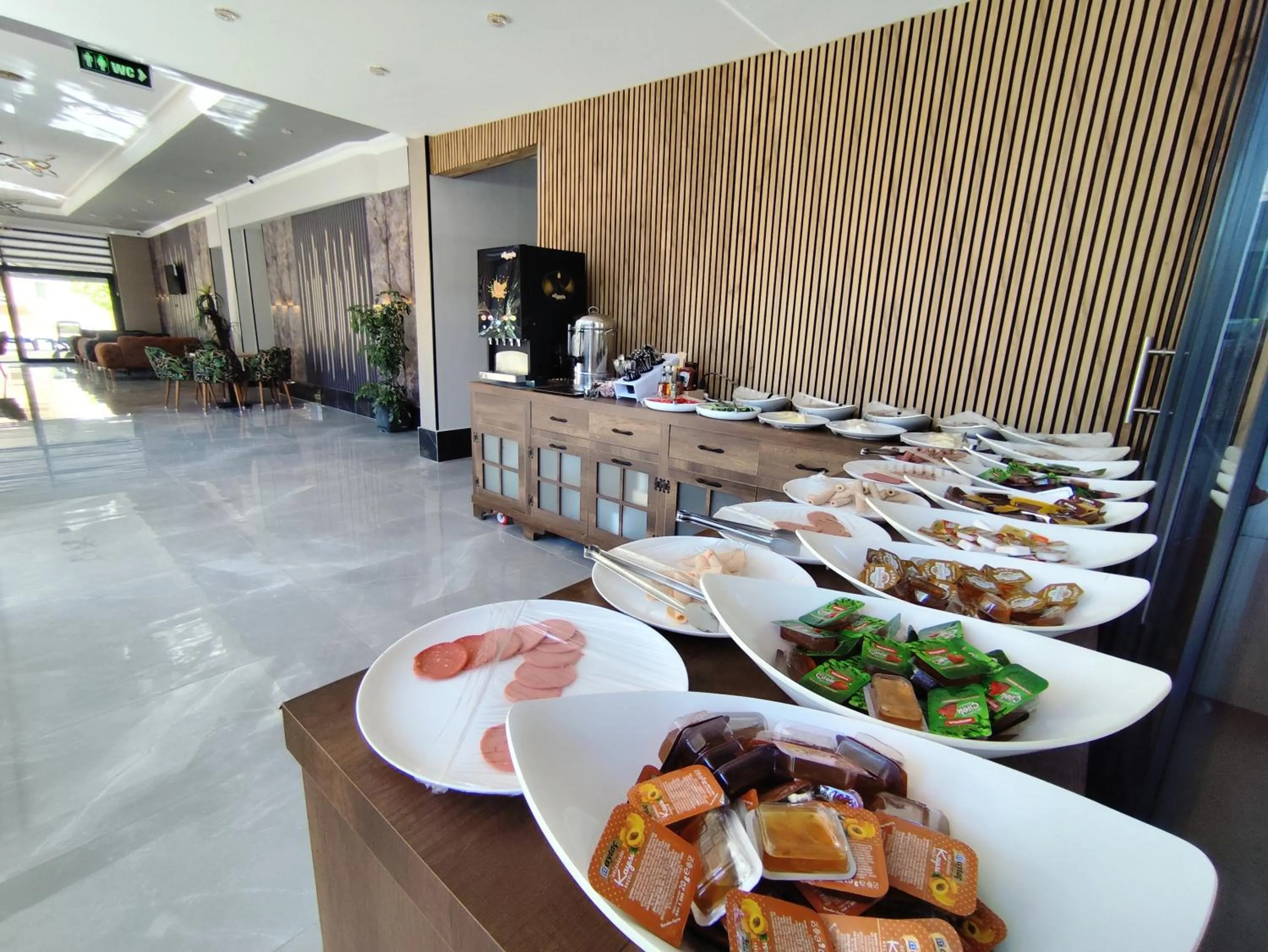 Breakfast in Sav-ir Suit Otel