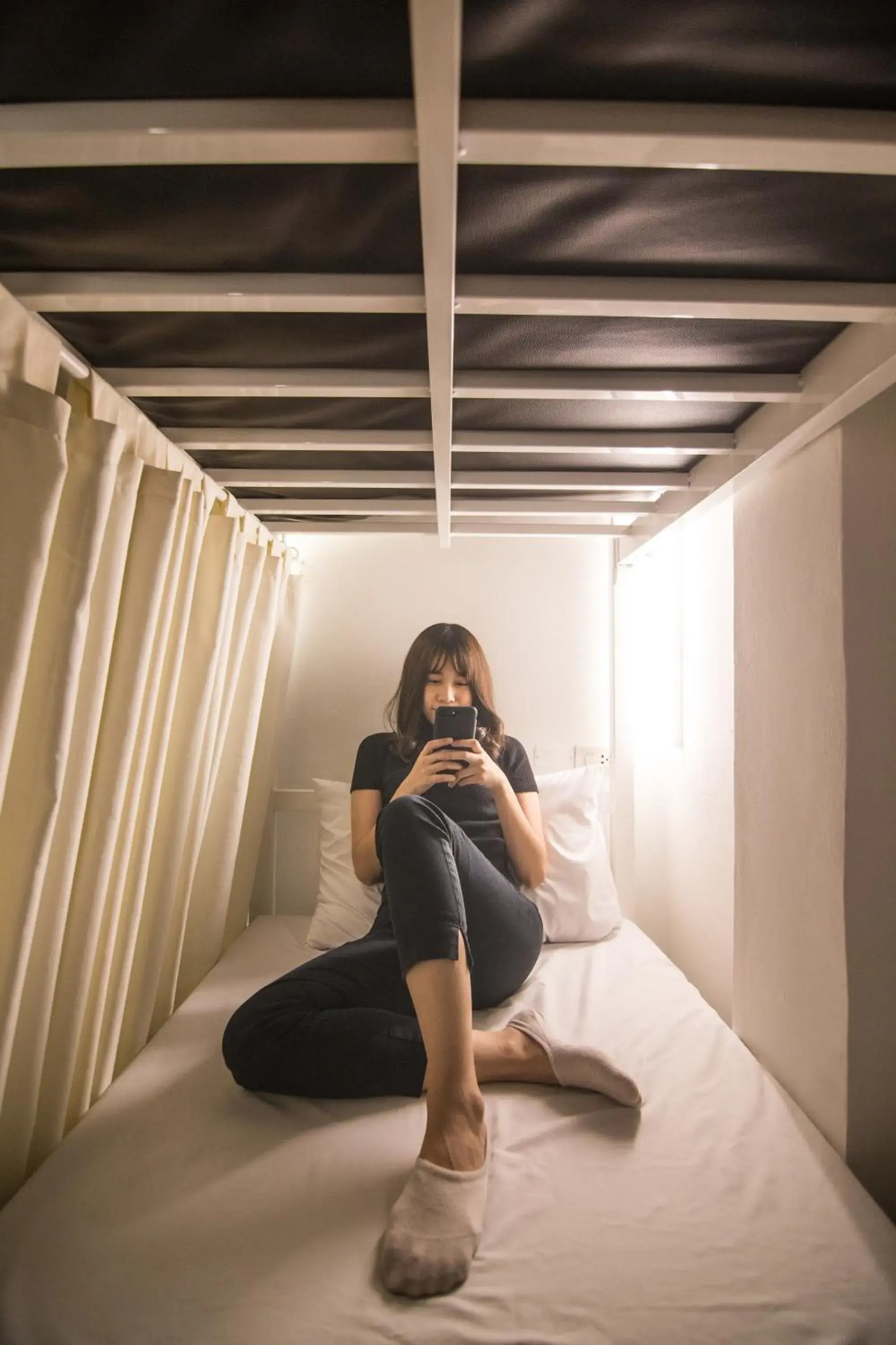 Bed in 6-Bed Female Dormitory Room in Chatel Samyan - Self check-in Bed in 6-Bed Female Dormitory Room in Chatel Samyan - Self check-in