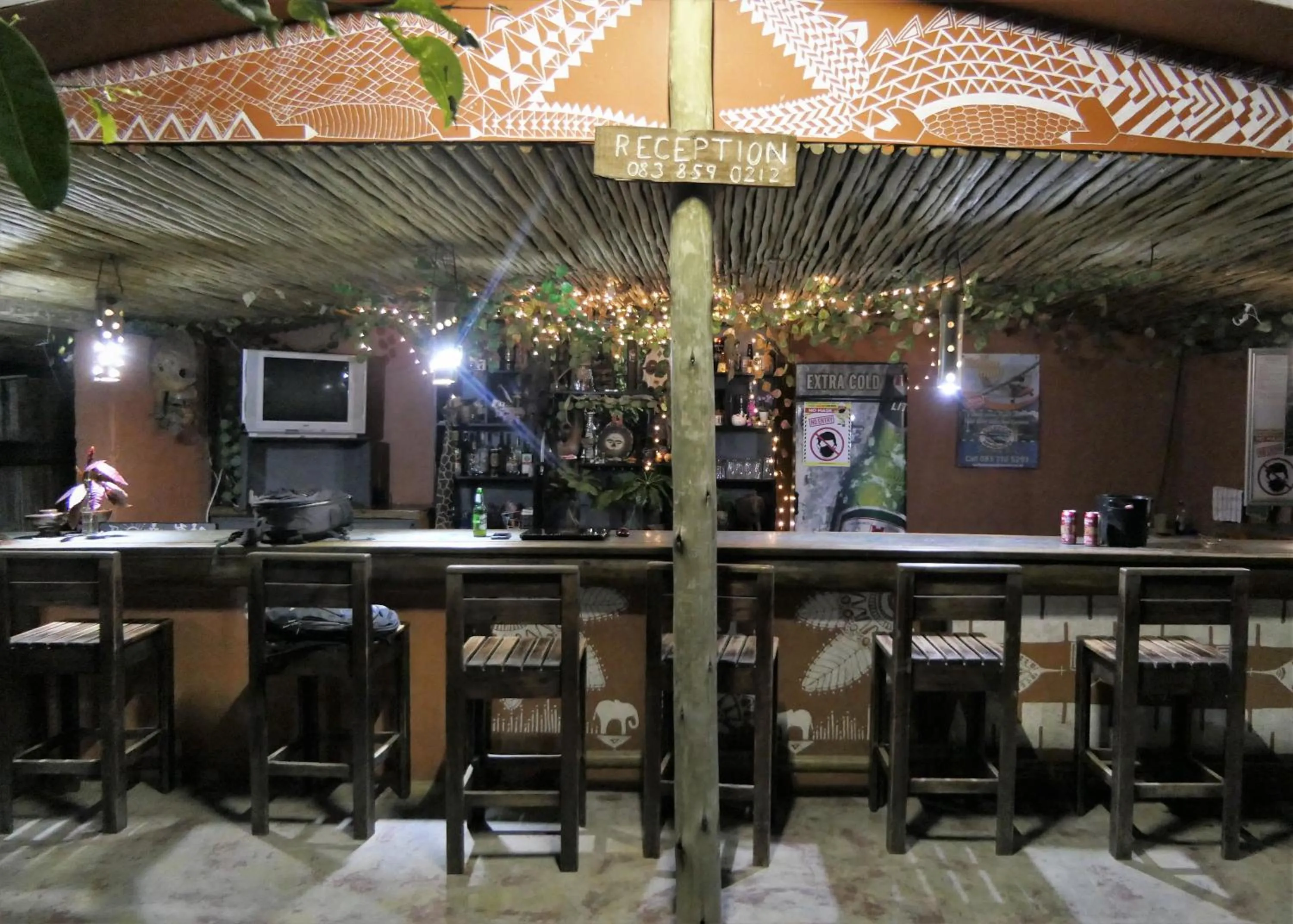 Lounge or bar in Hazyview Adventure Backpackers