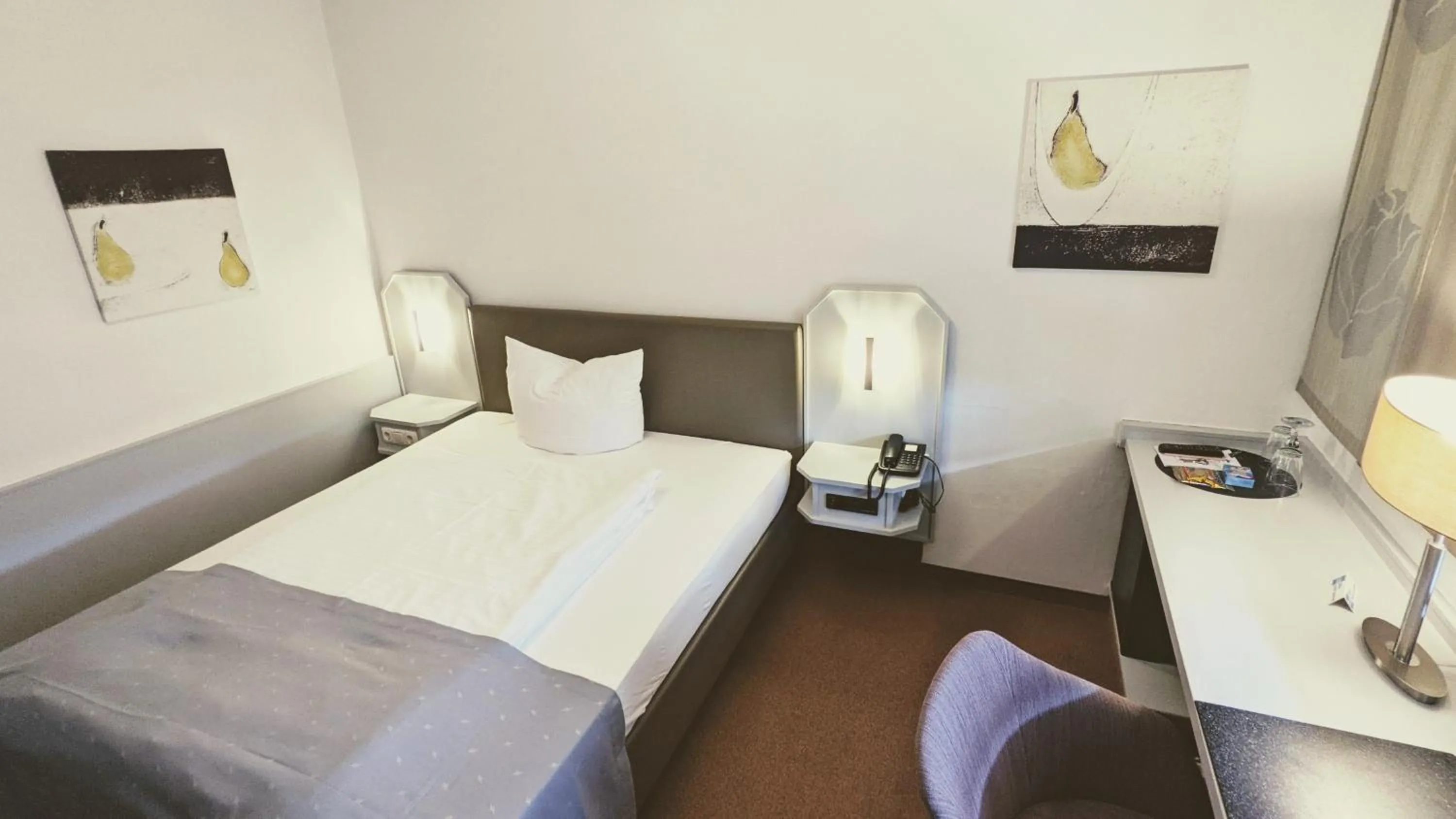 Photo of the whole room, Bed in Hotel Rotes Ross