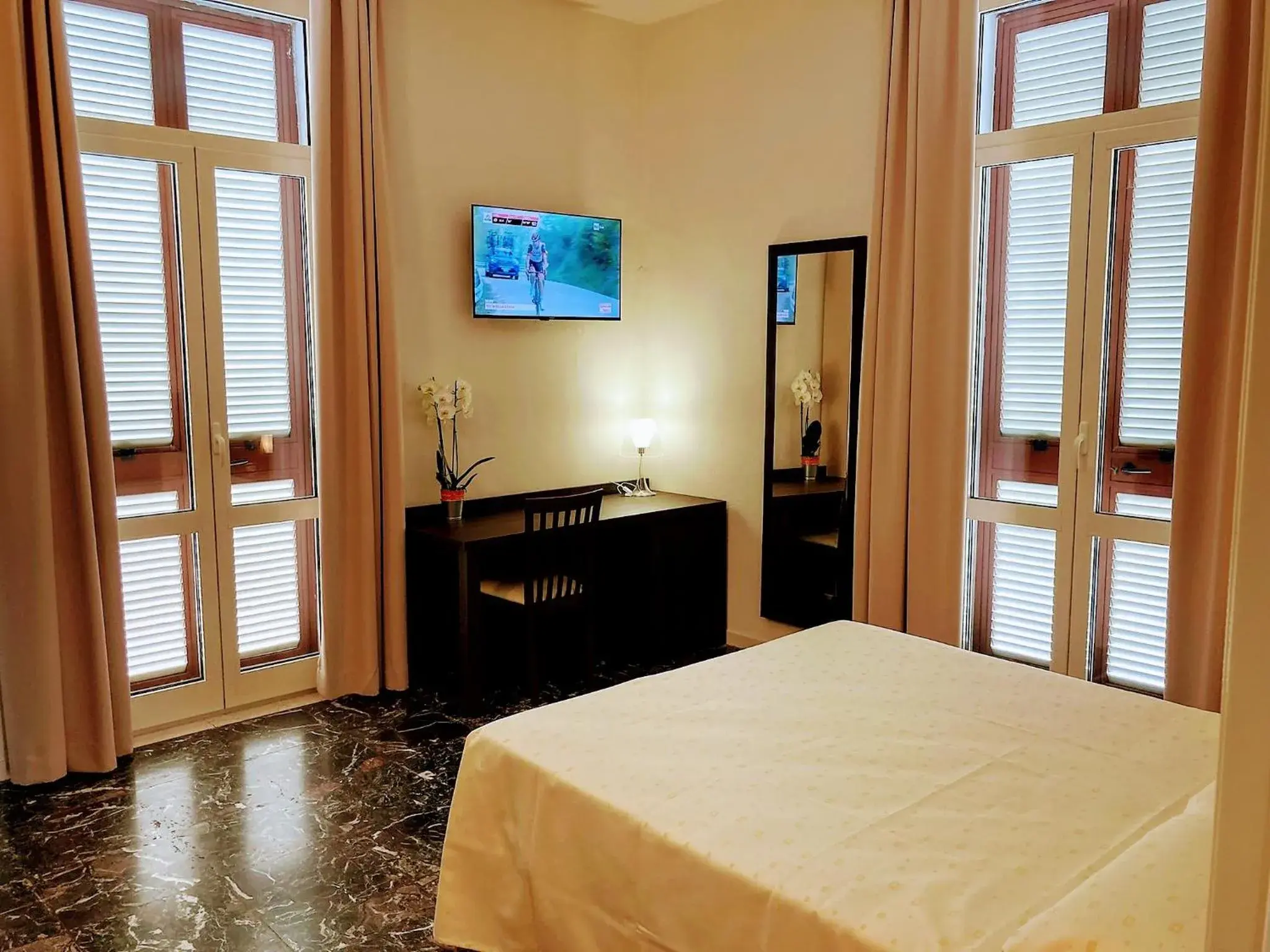 Double Room in Hotel Belvedere Double Room in Hotel Belvedere