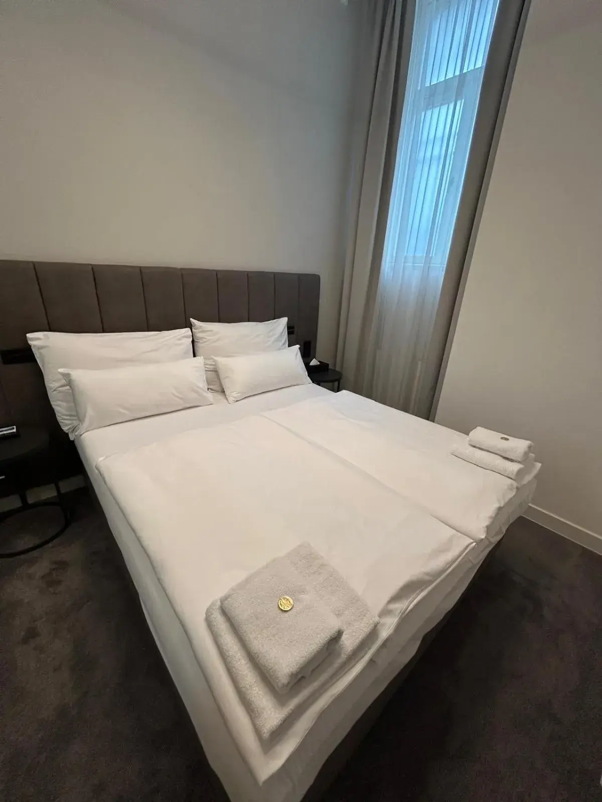 Bed in The Gold Bank Bed in The Gold Bank