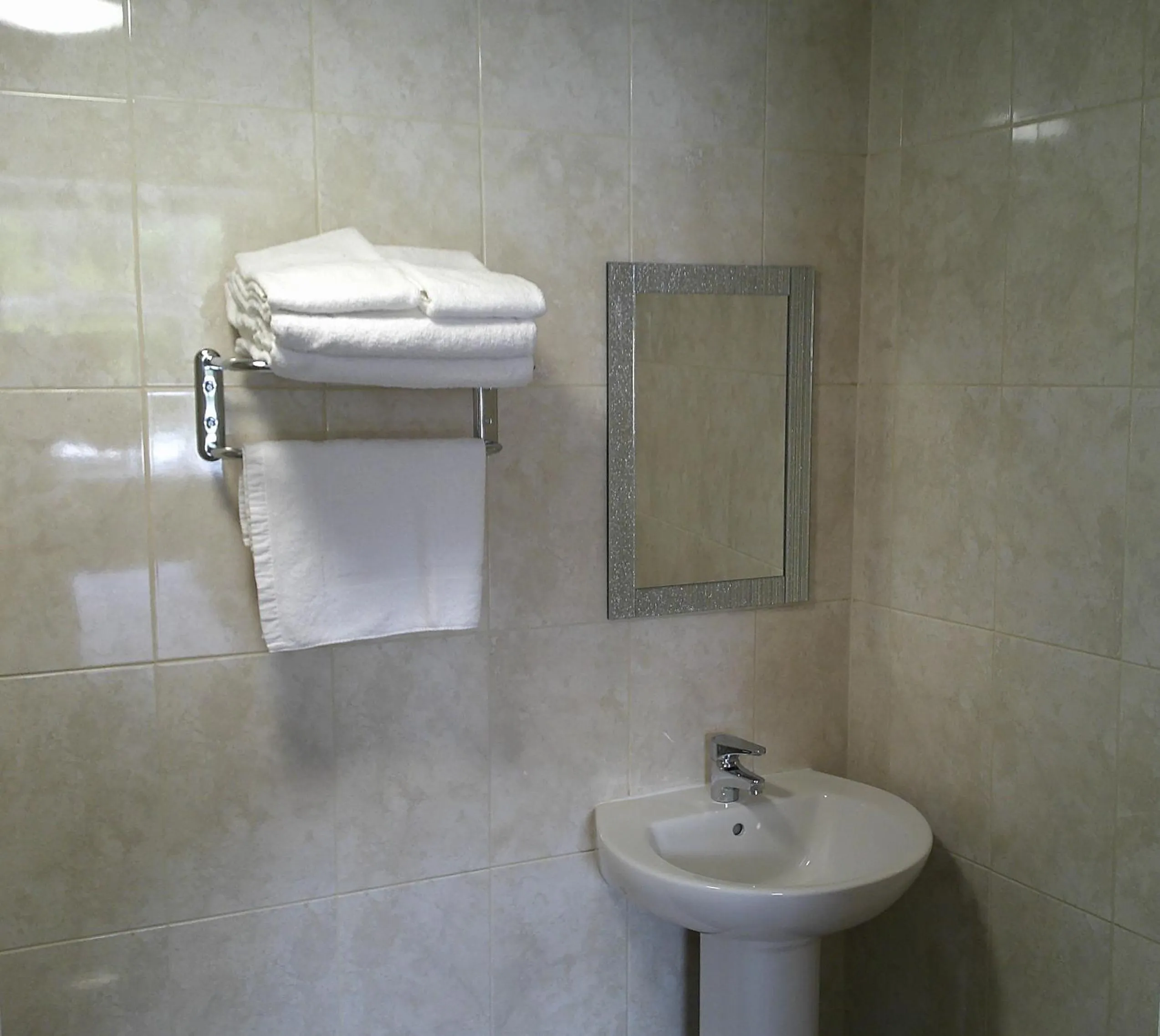 Bathroom in The Crown Hotel