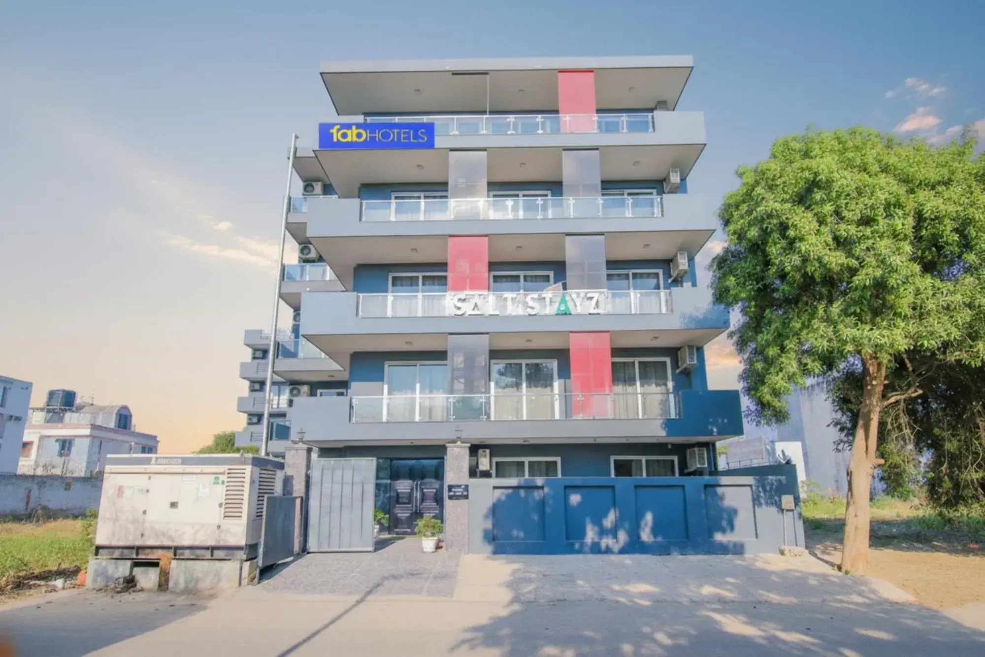 Property building in FabHotel Infinity Stays Near Medanta- The Medicity, Gurgaon Property building in FabHotel Infinity Stays Near Medanta- The Medicity, Gurgaon