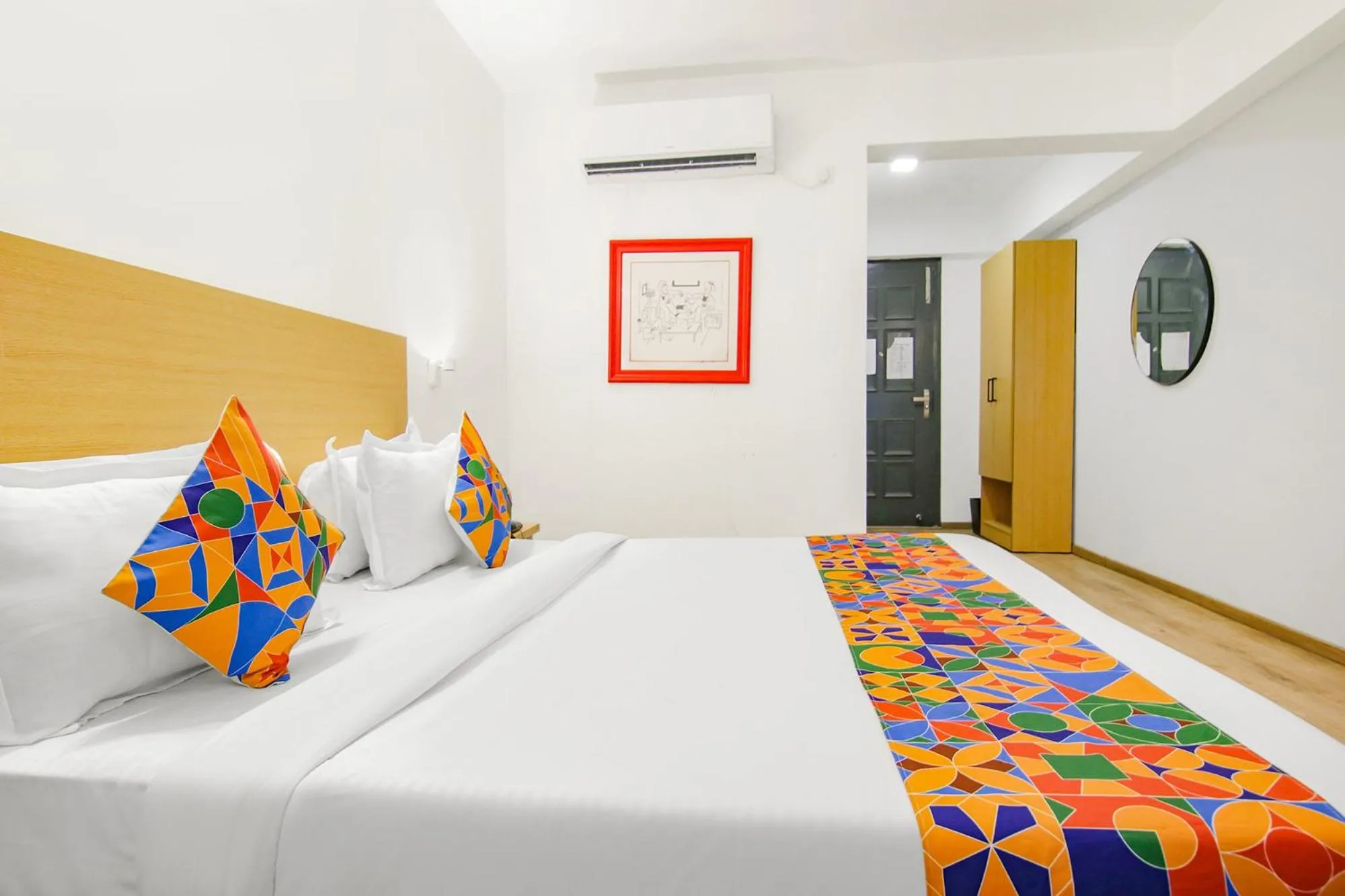 Photo of the whole room, Bed in FabHotel Infinity Stays Near Medanta- The Medicity, Gurgaon