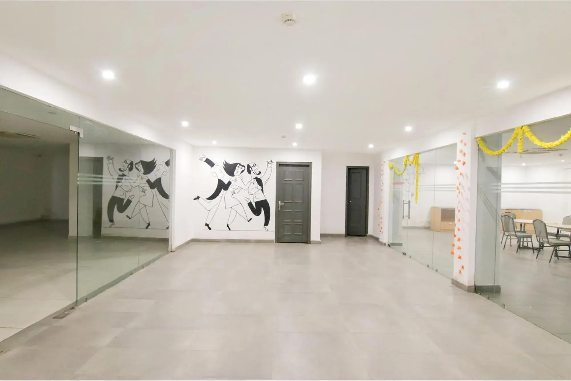 Lobby or reception in FabHotel Infinity Stays Near Medanta- The Medicity, Gurgaon Lobby or reception in FabHotel Infinity Stays Near Medanta- The Medicity, Gurgaon