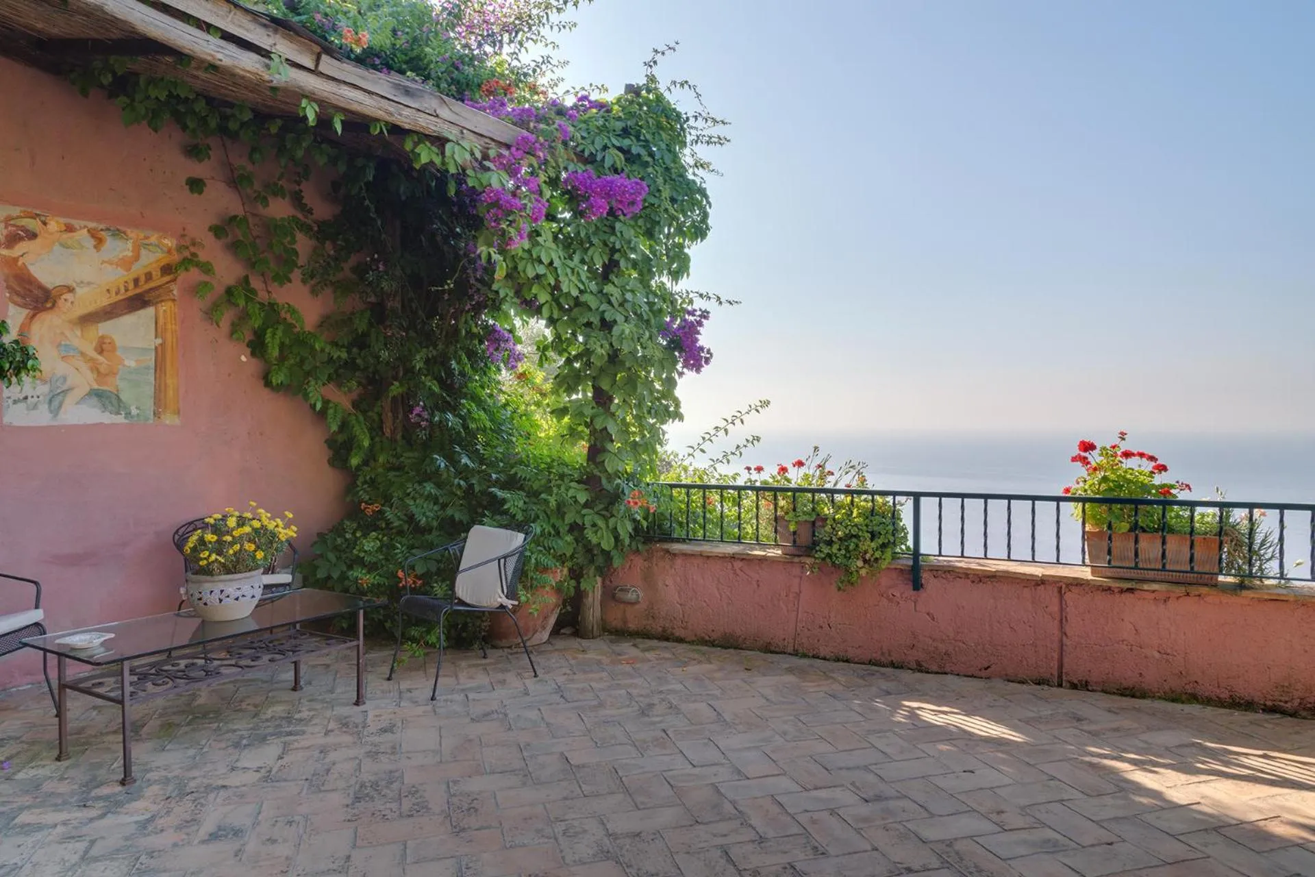 Balcony/Terrace in Amore Rentals - Villa Era