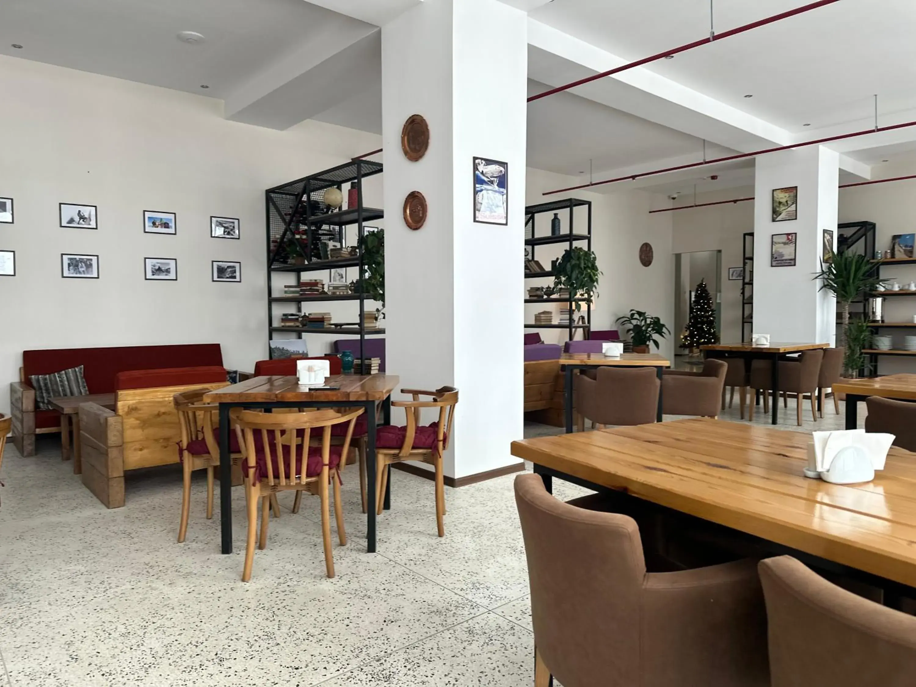 Restaurant/places to eat in Mountain House Kazbegi Restaurant/places to eat in Mountain House Kazbegi