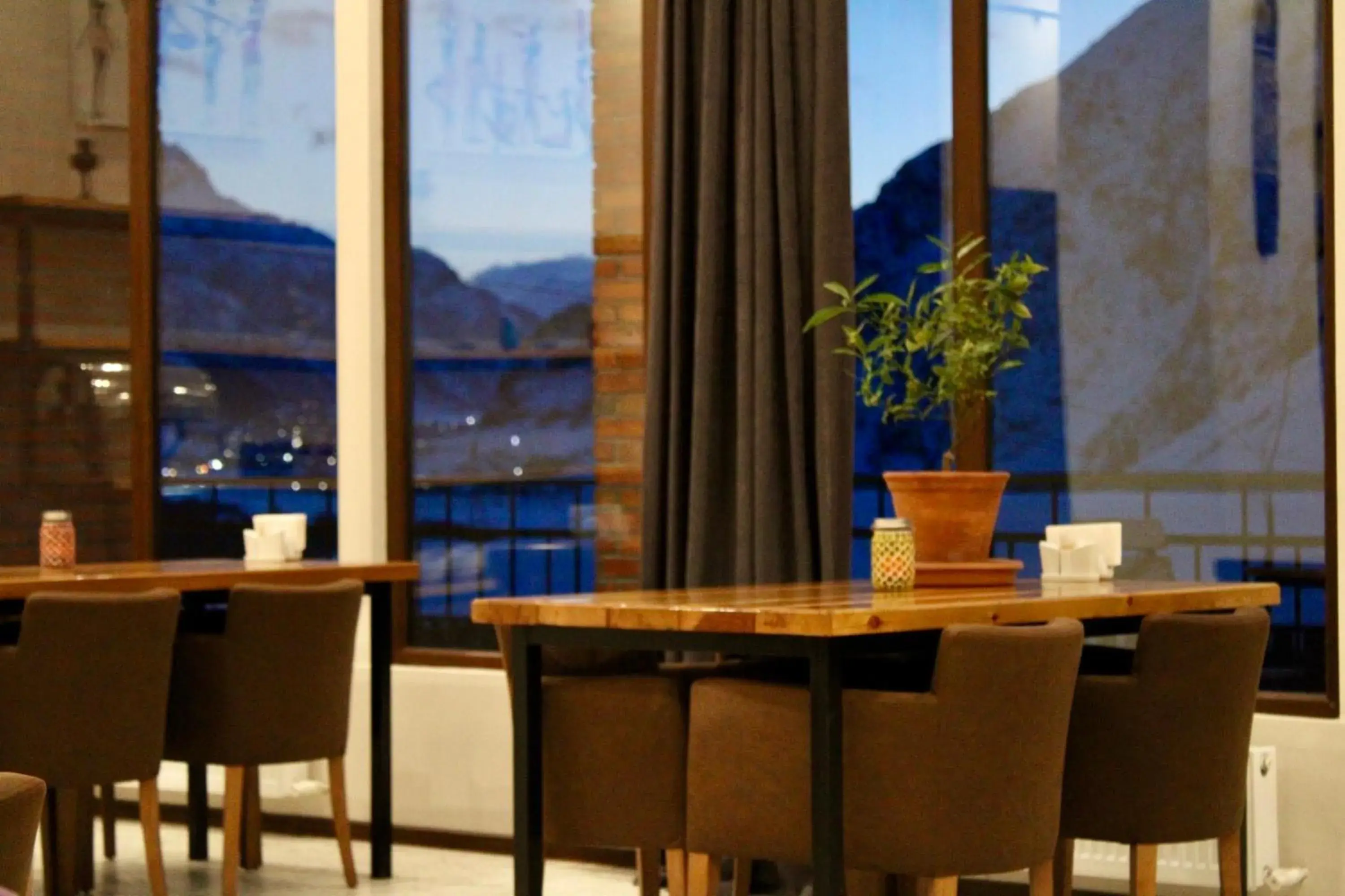 Restaurant/places to eat in Mountain House Kazbegi Restaurant/places to eat in Mountain House Kazbegi