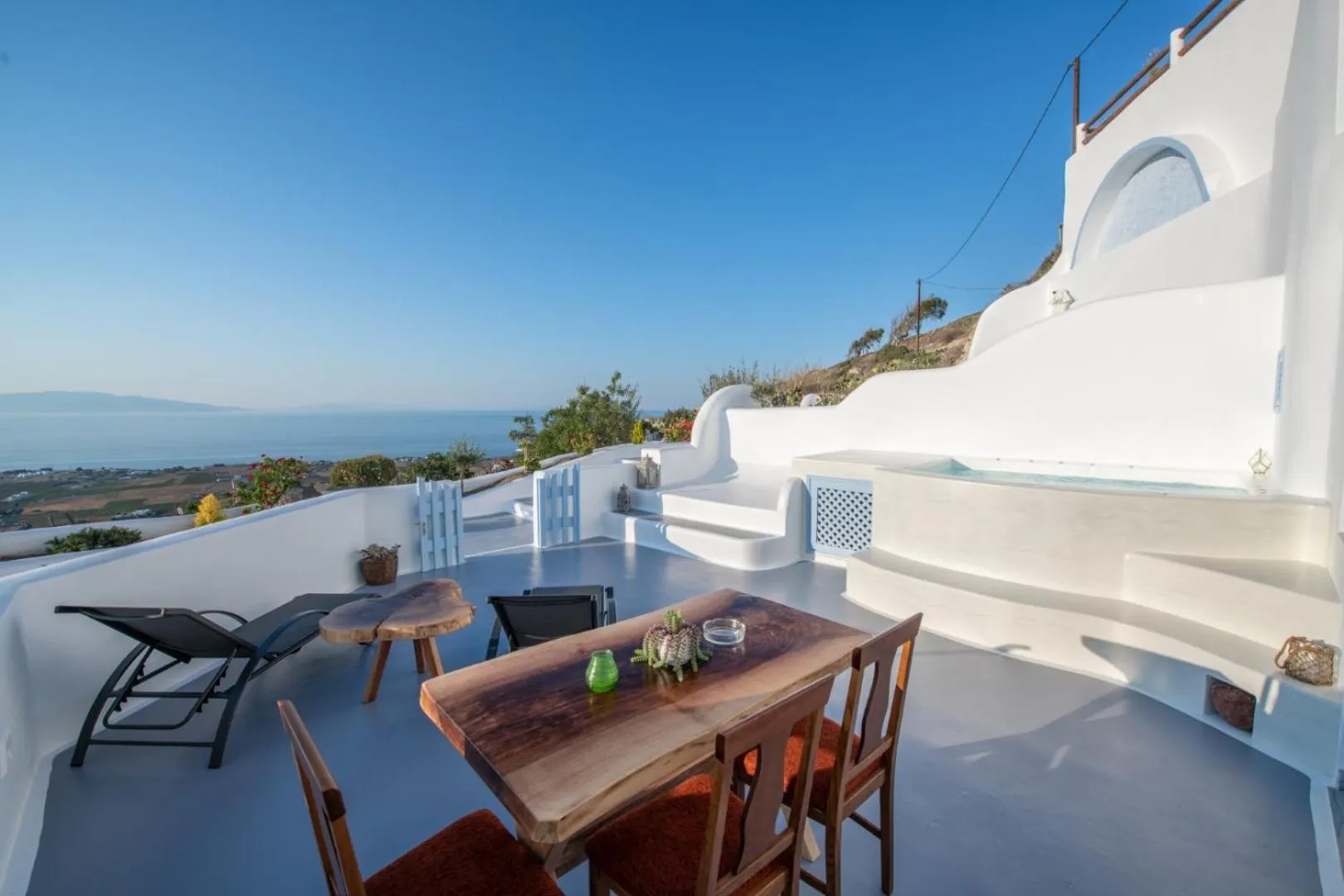 Balcony/Terrace in Sun Angelos Oia - Luxury Cave Suites