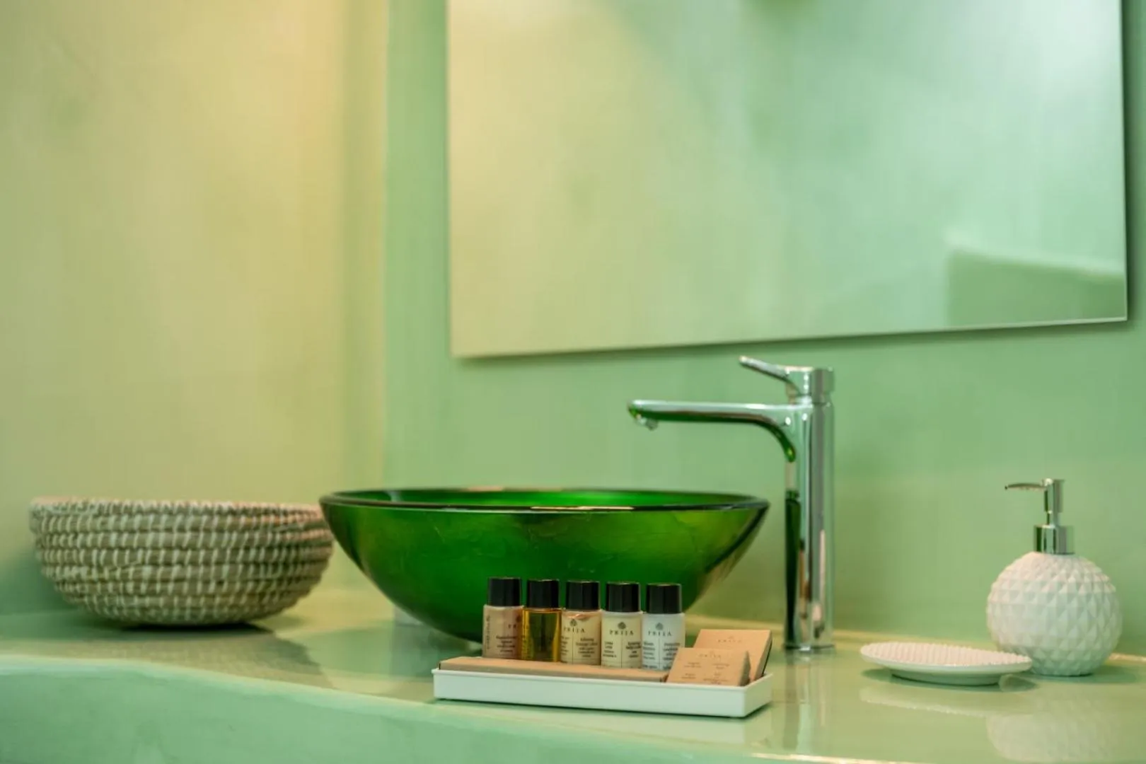 Bathroom in Sun Angelos Oia - Luxury Cave Suites