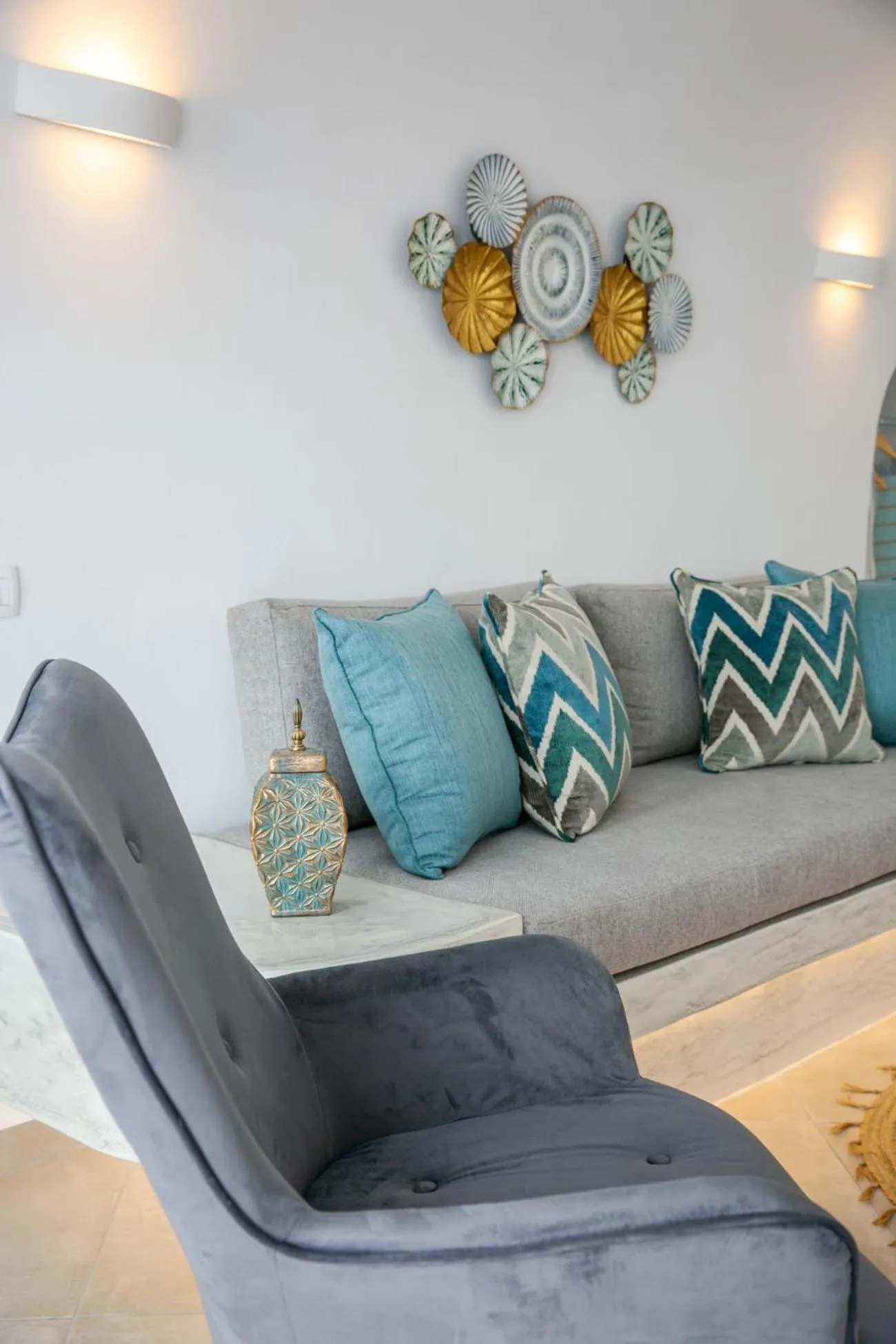 Seating area in Sun Angelos Oia - Luxury Cave Suites