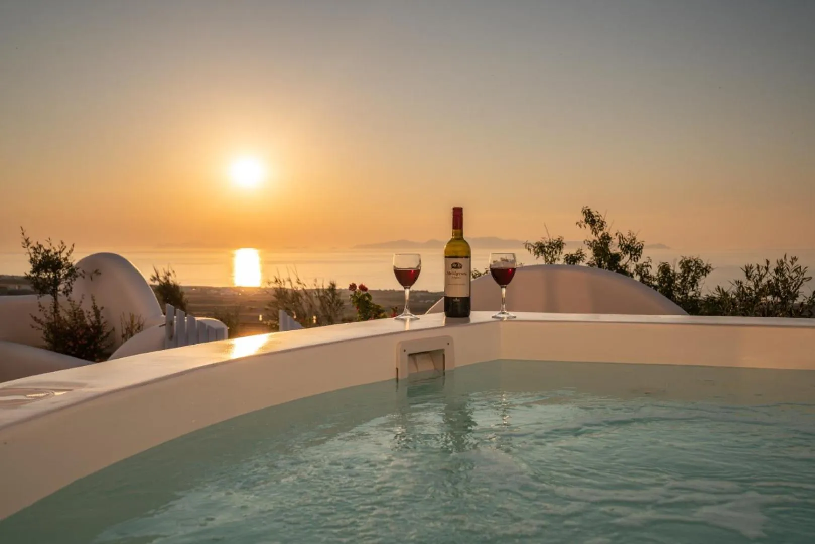 Sunset in Sun Angelos Oia - Luxury Cave Suites