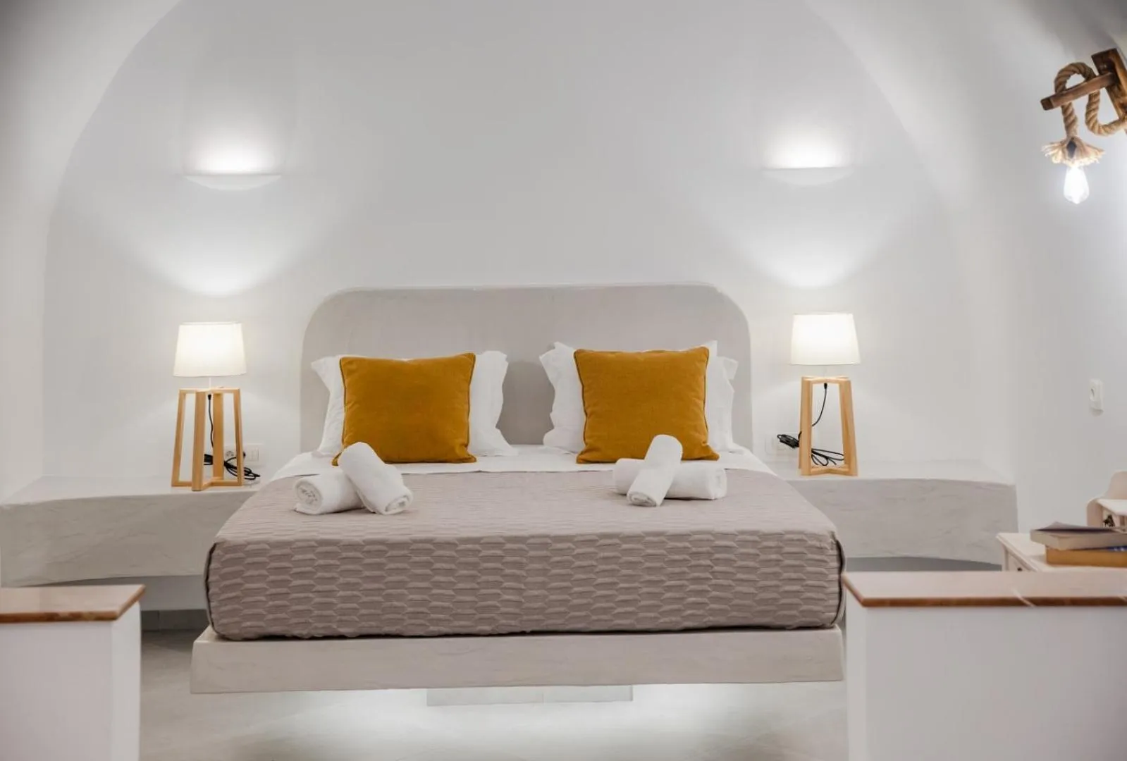 Bedroom, Bed in Sun Angelos Oia - Luxury Cave Suites