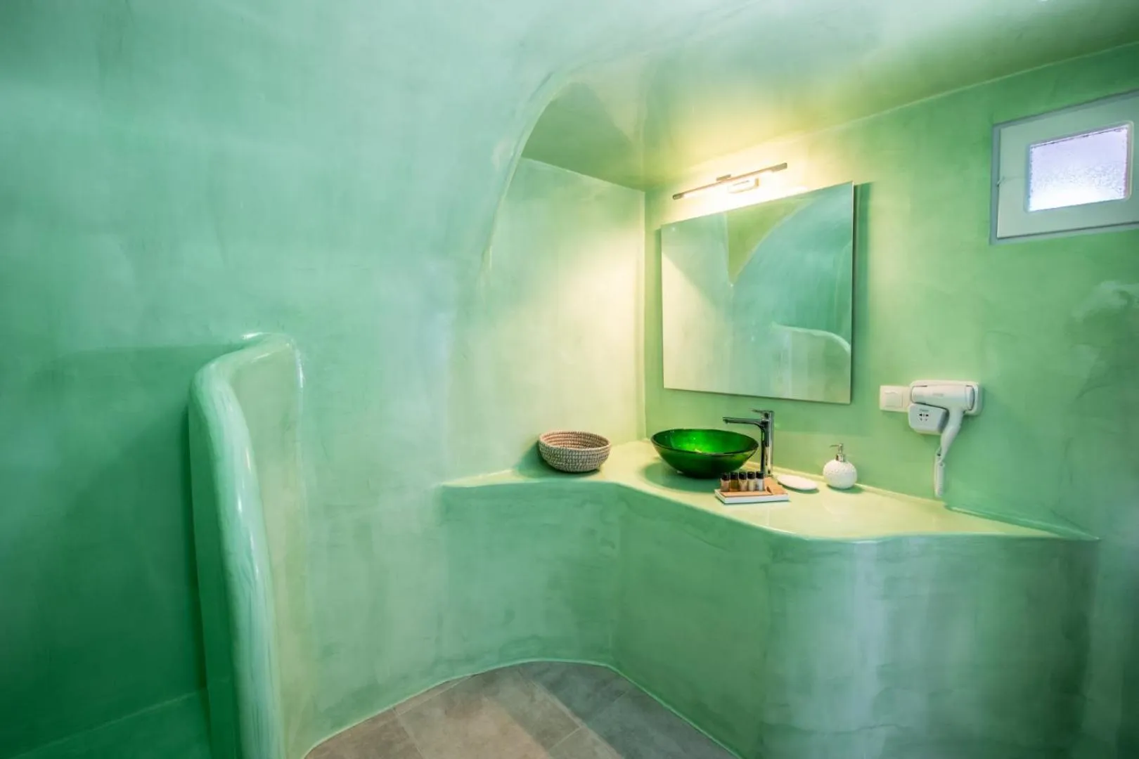 Bathroom in Sun Angelos Oia - Luxury Cave Suites
