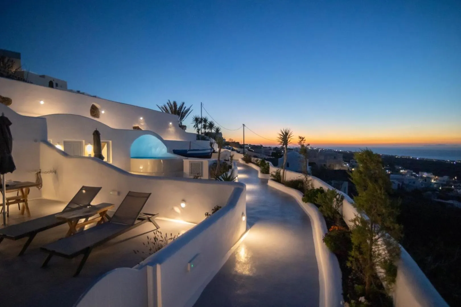 Balcony/Terrace in Sun Angelos Oia - Luxury Cave Suites