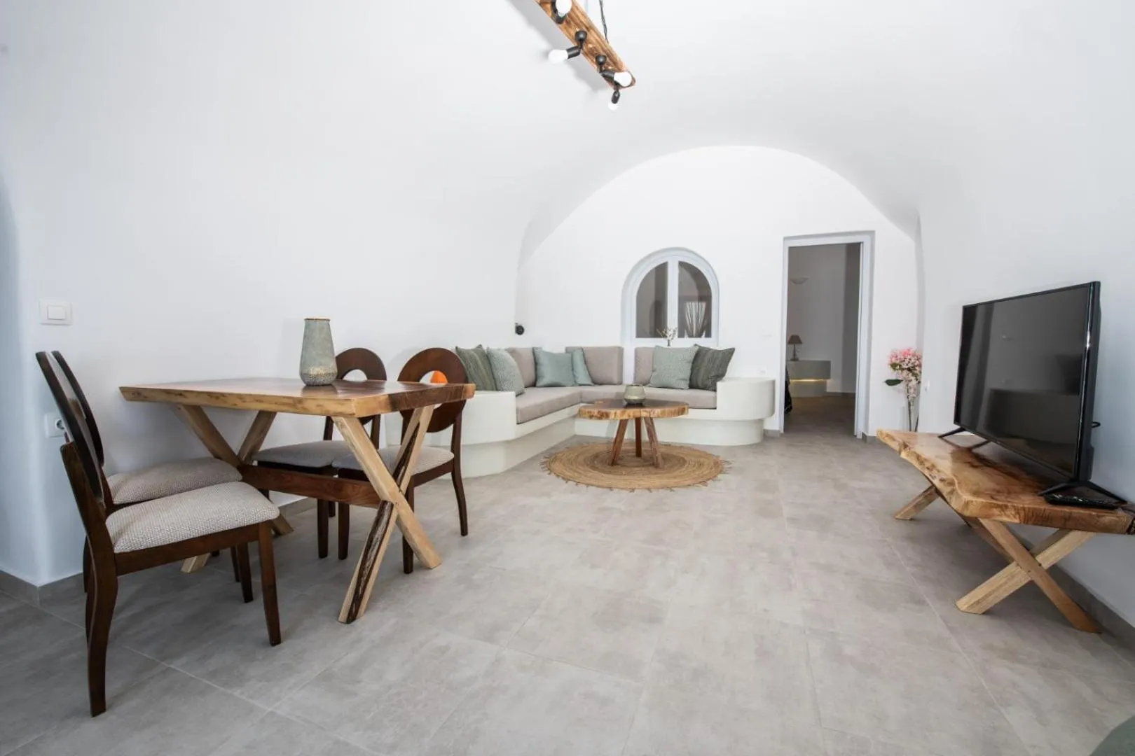 Seating area in Sun Angelos Oia - Luxury Cave Suites