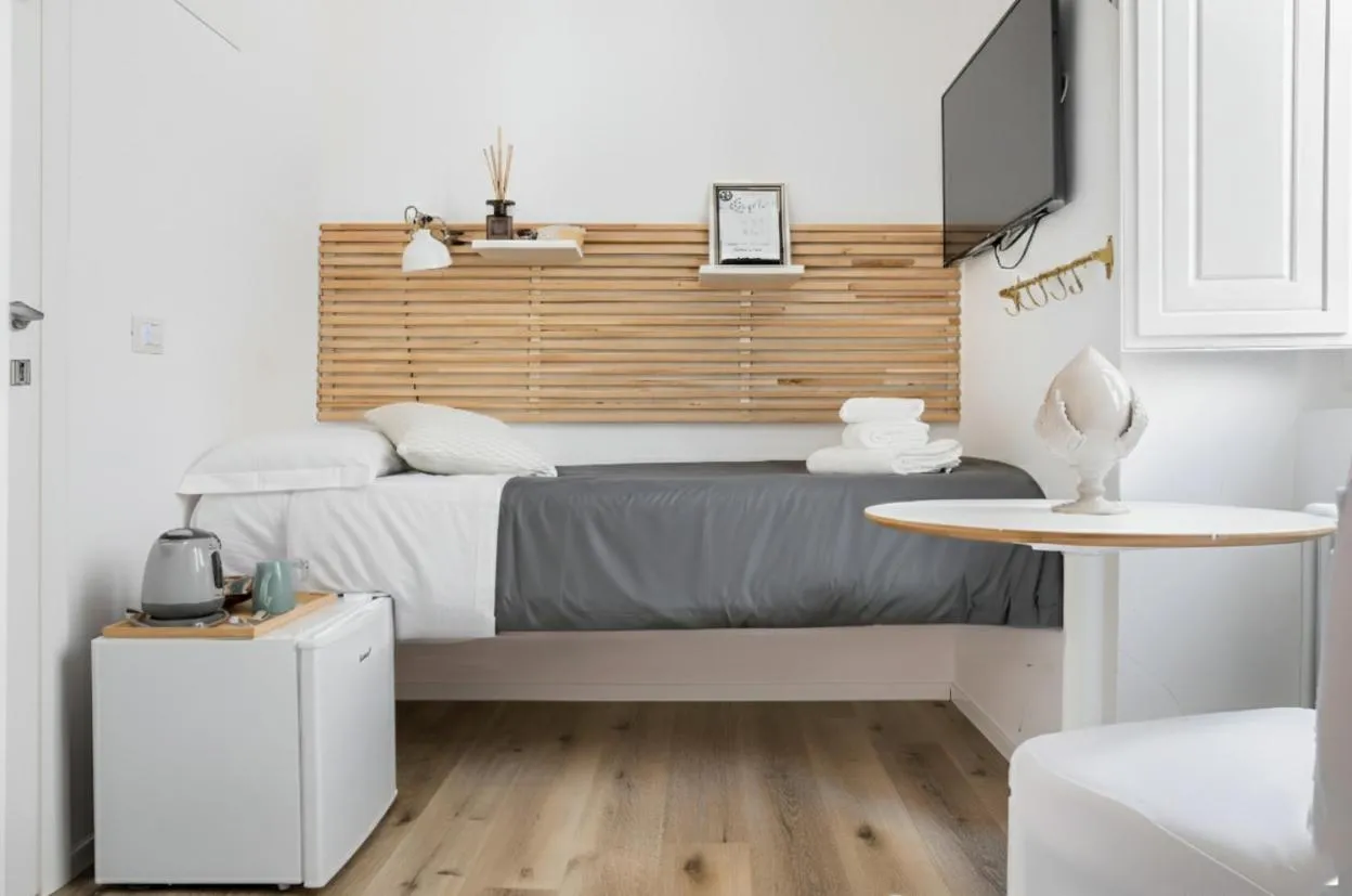 Bed in Bari LandLord 8 - Una Finestra sulla Cattedrale