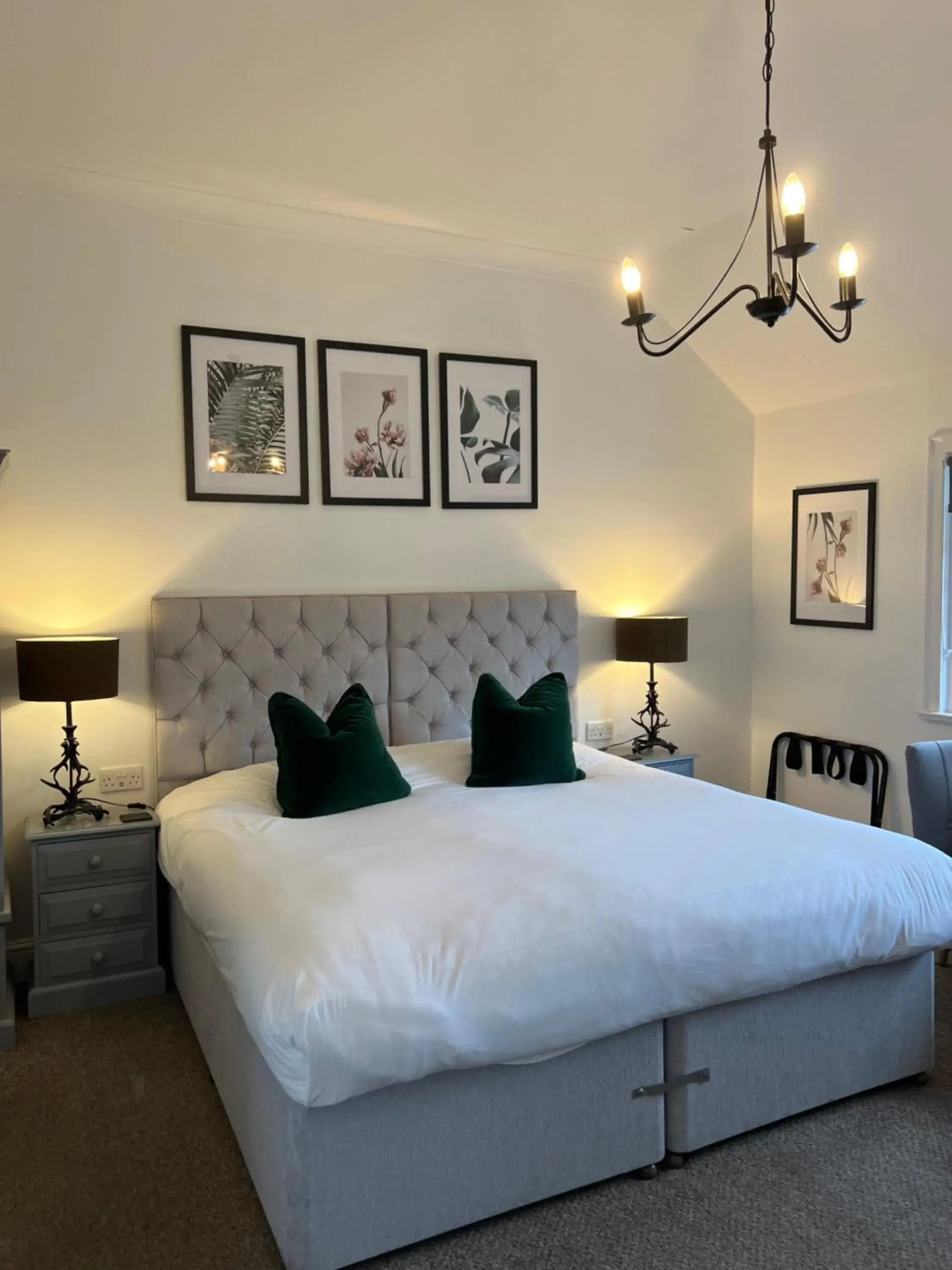 Deluxe Double/Triple Room in Castle Hotel Deluxe Double/Triple Room in Castle Hotel