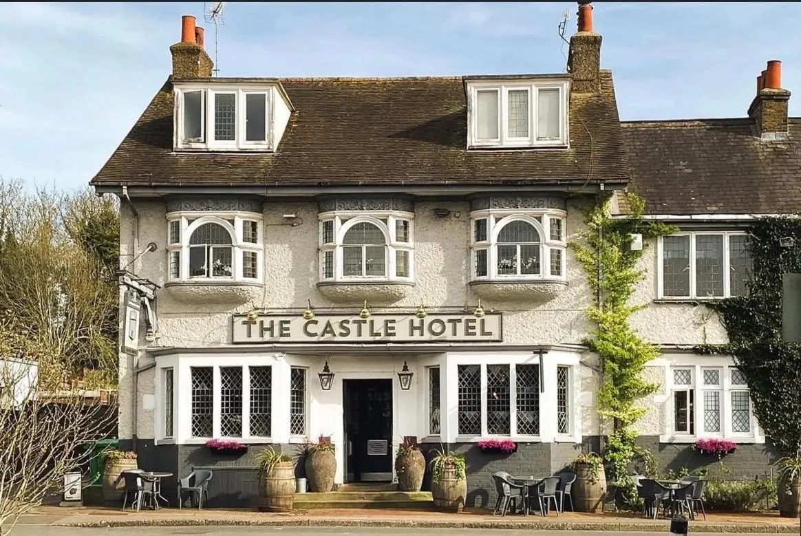 Castle Hotel