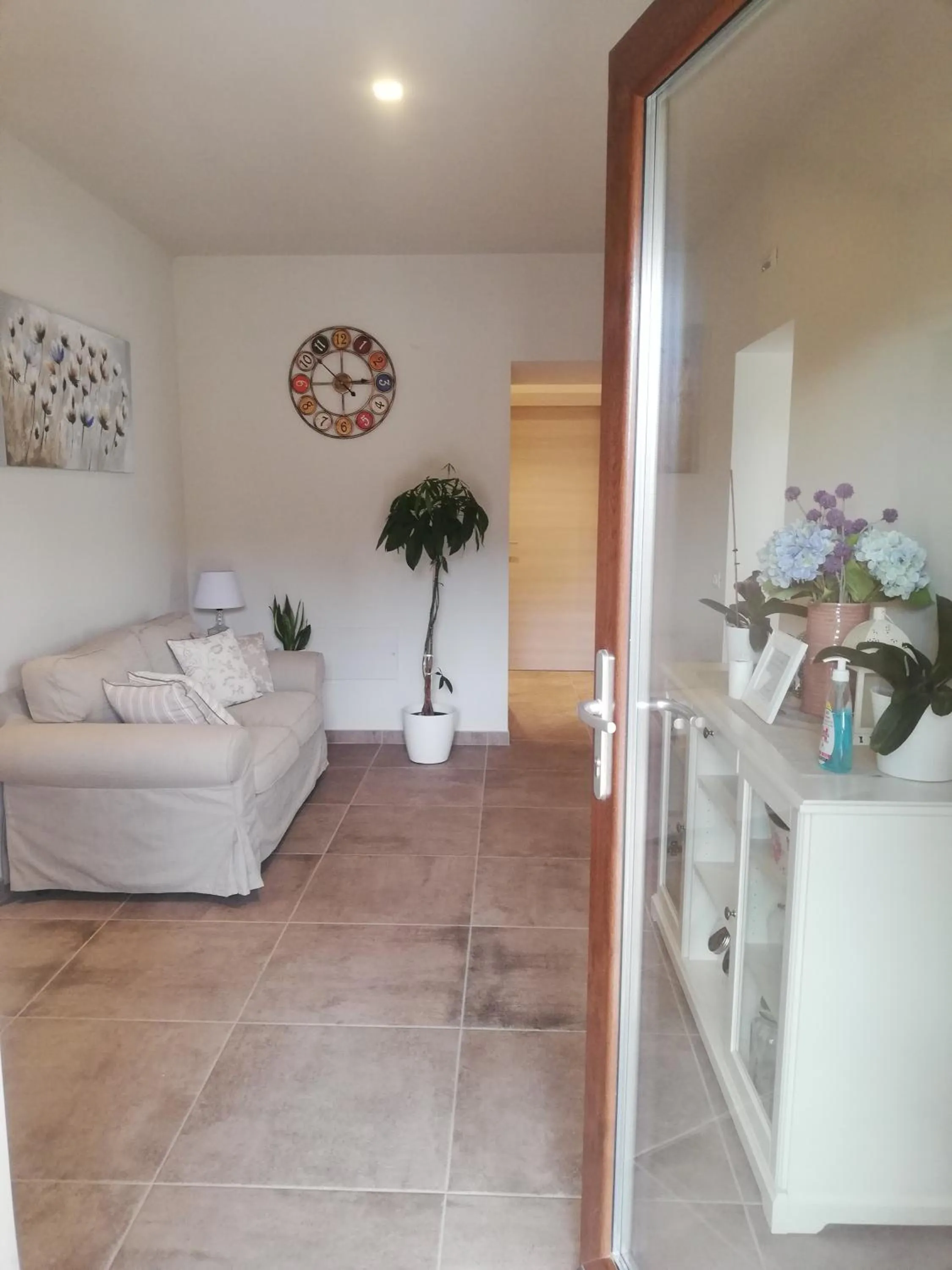 Facade/entrance in La Casa Tra Gli Ulivi